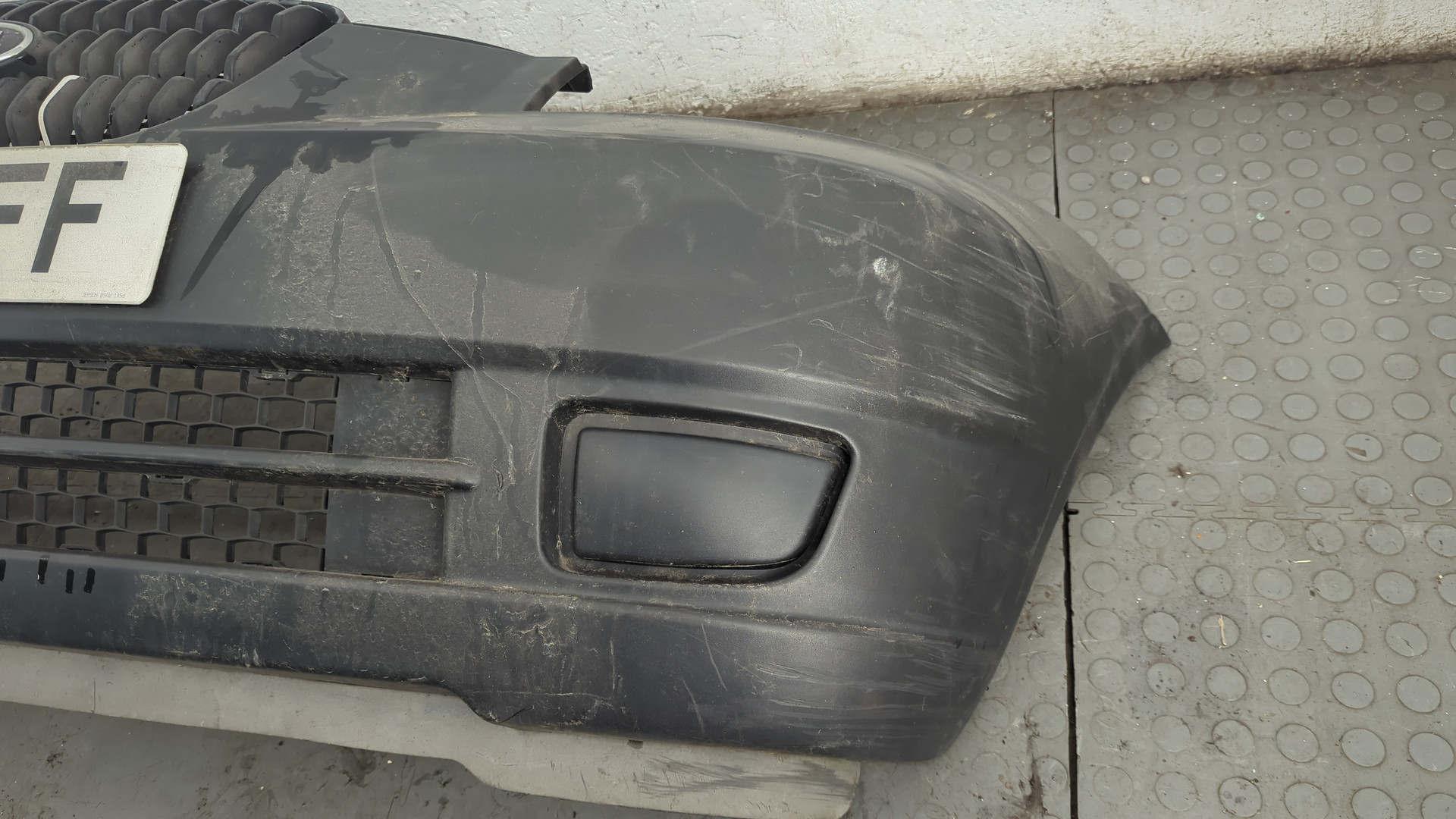 Бампер передний