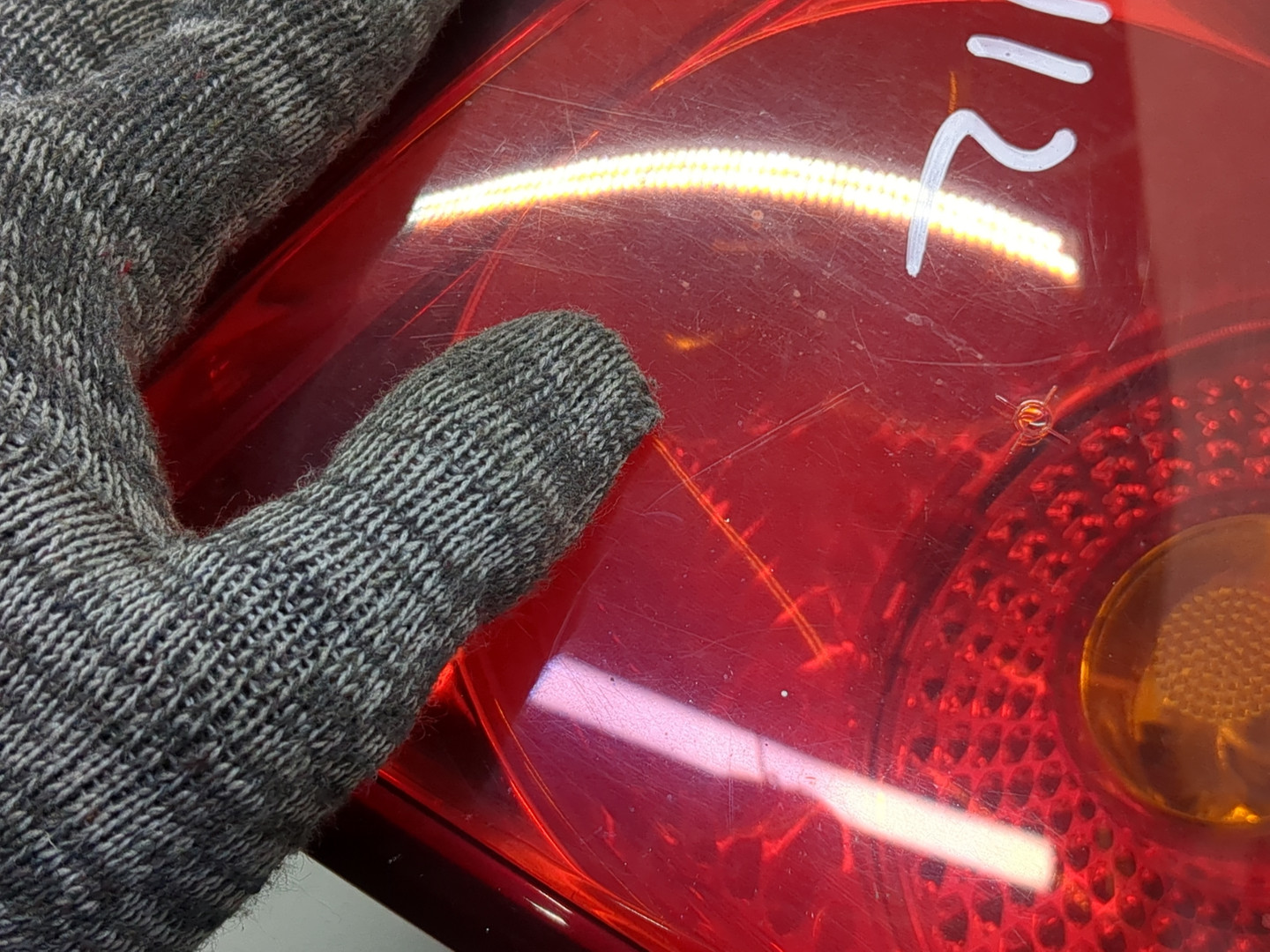 Фонарь задний правый