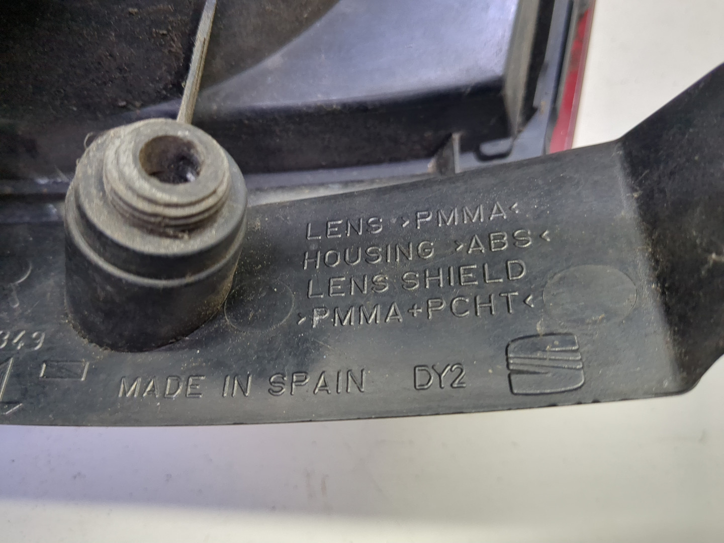 Фонарь задний правый