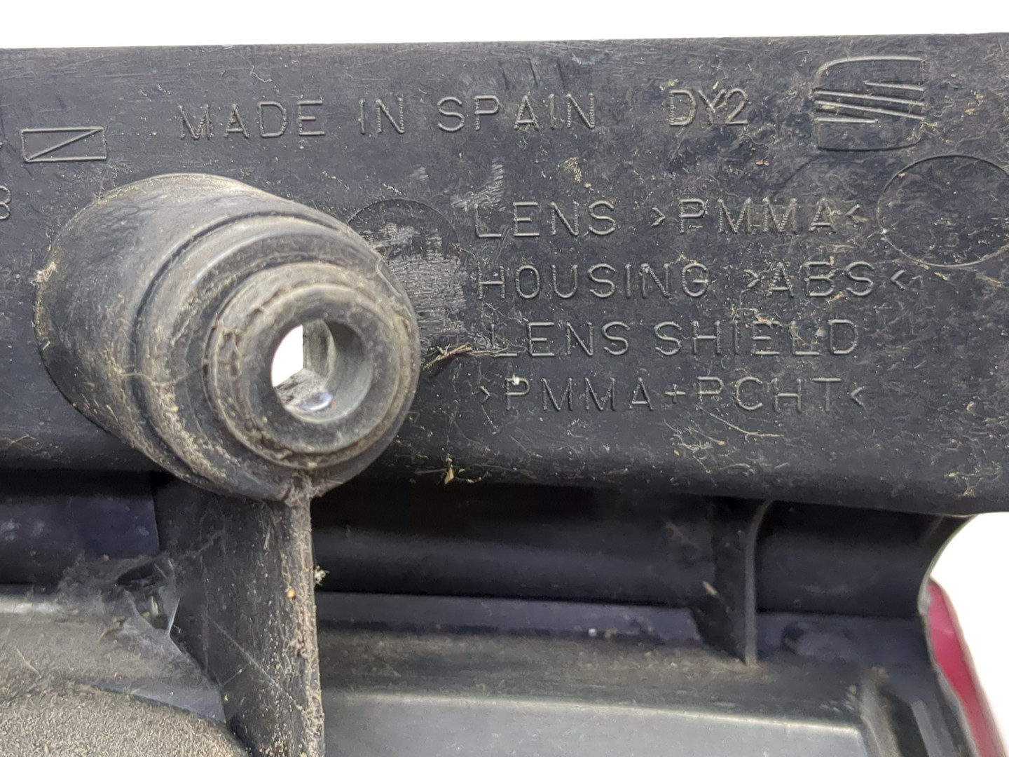 Фонарь задний левый