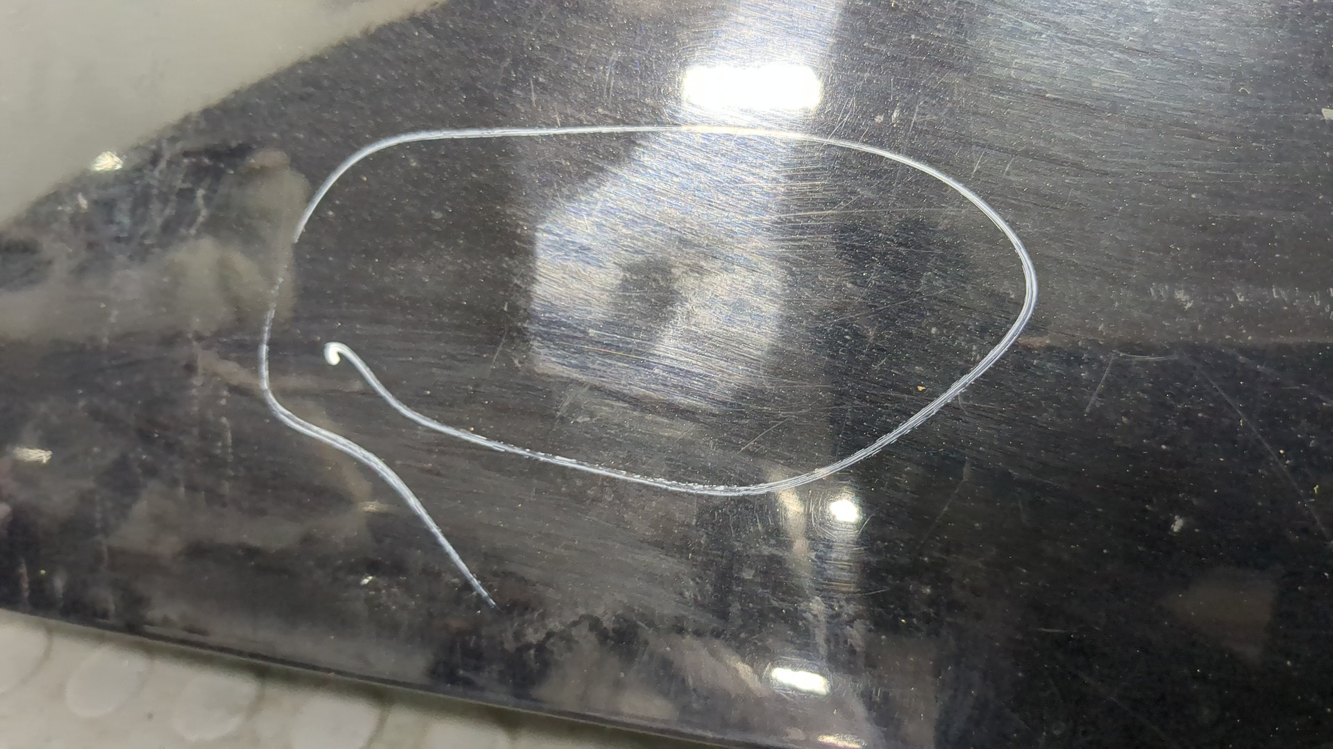 Дверь багажника