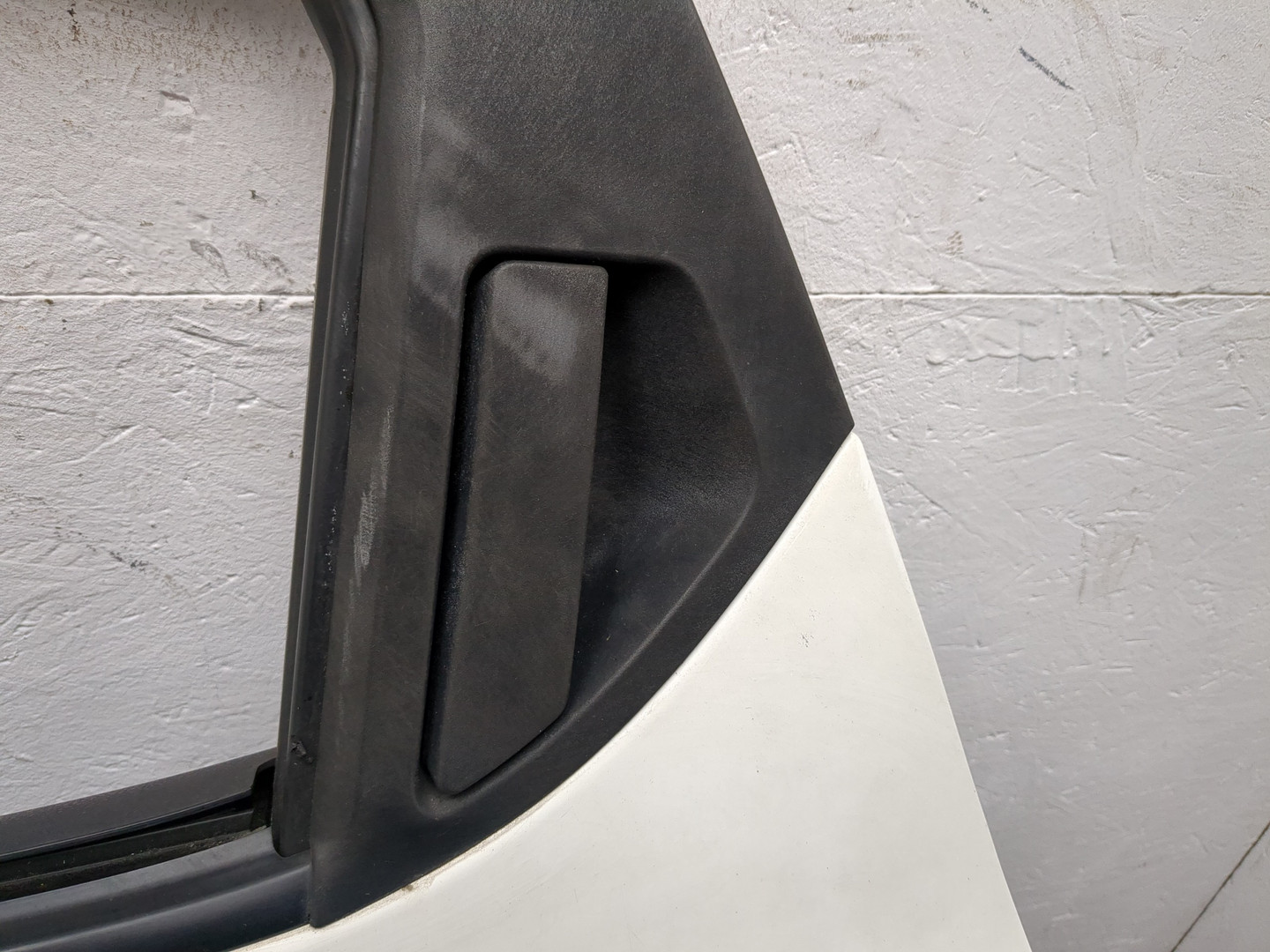 Дверь задняя левая