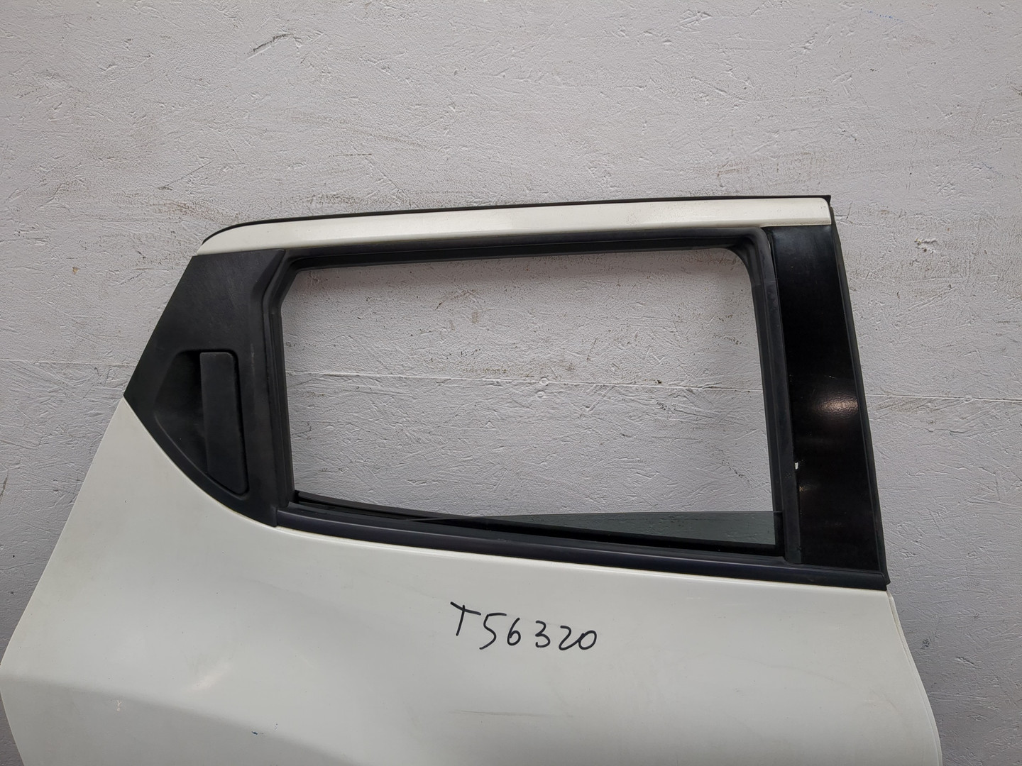 Дверь задняя правая