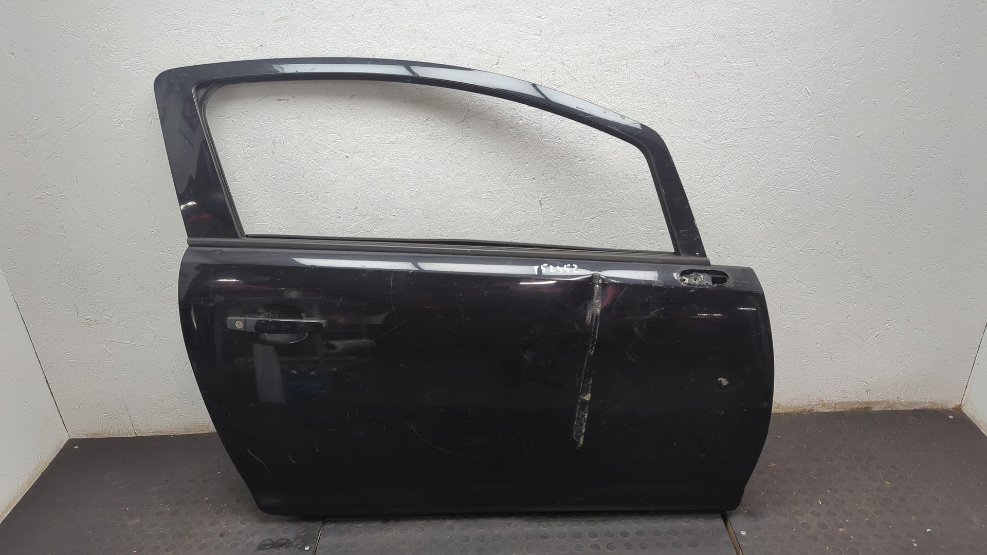 Дверь передняя правая