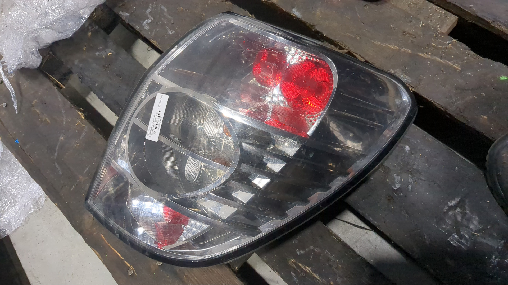 Фонарь задний правый
