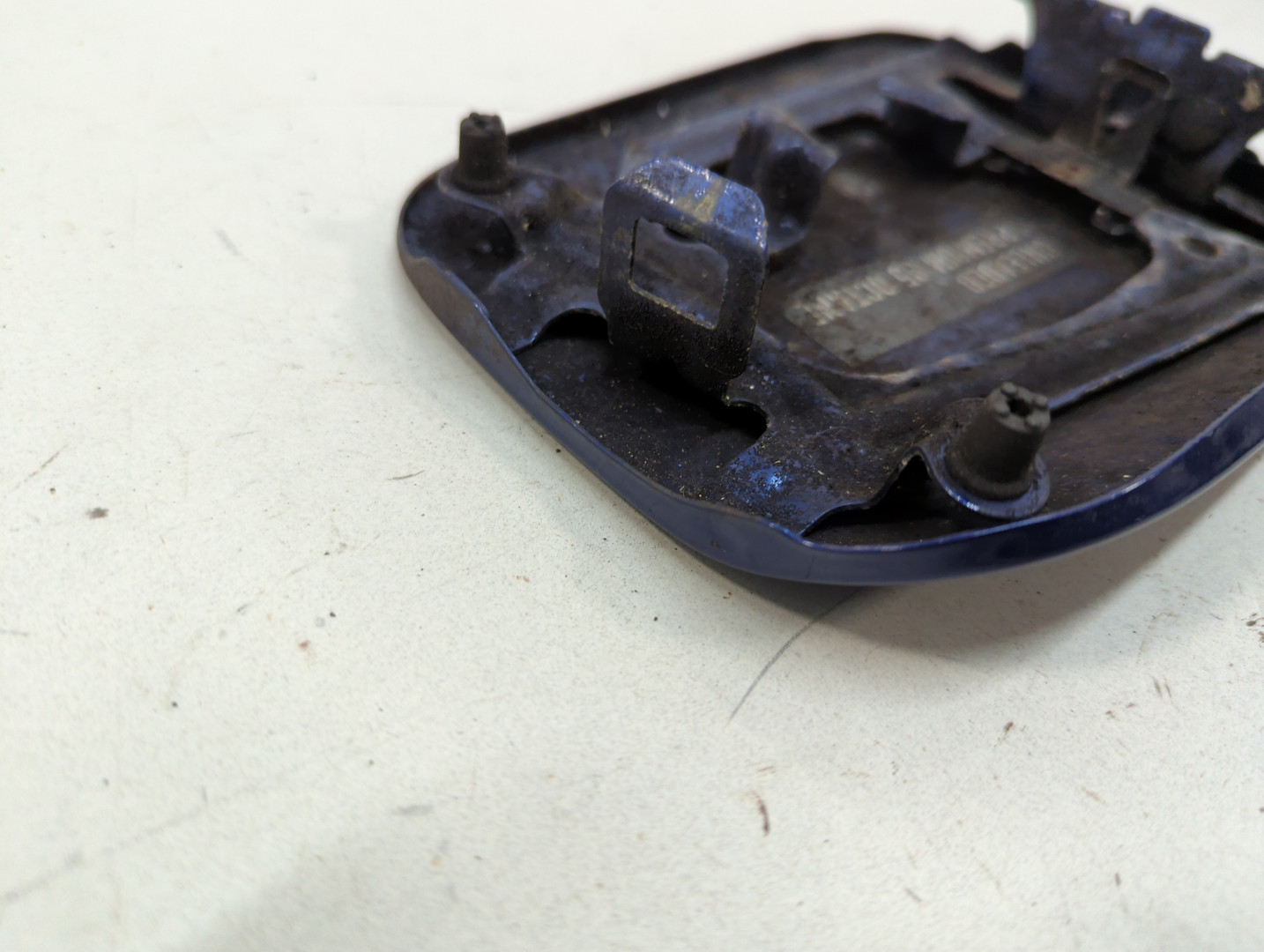 Лючок бензобака