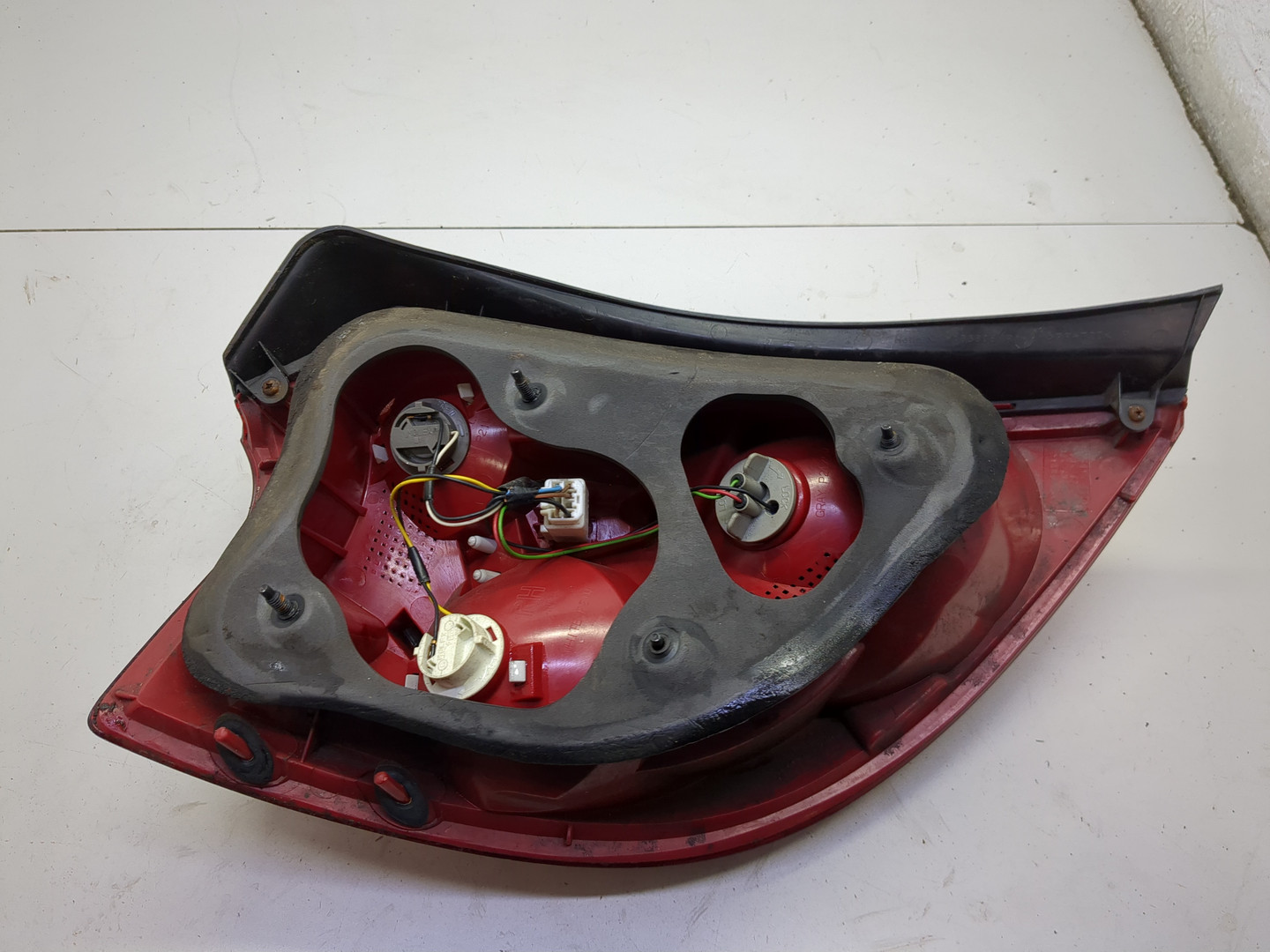 Фонарь задний правый