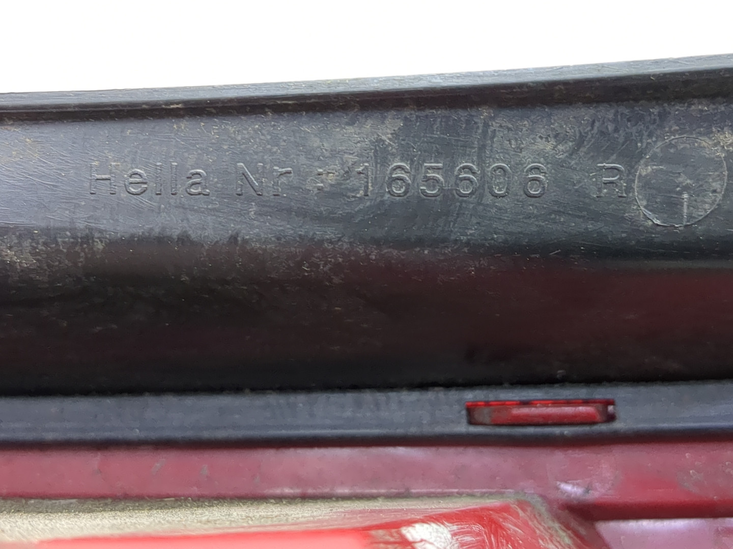 Фонарь задний правый