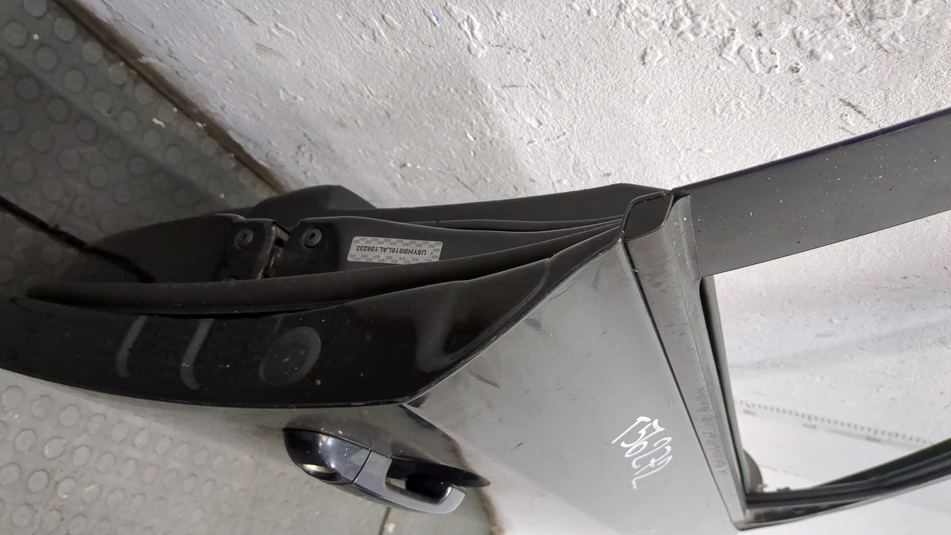 Дверь передняя правая