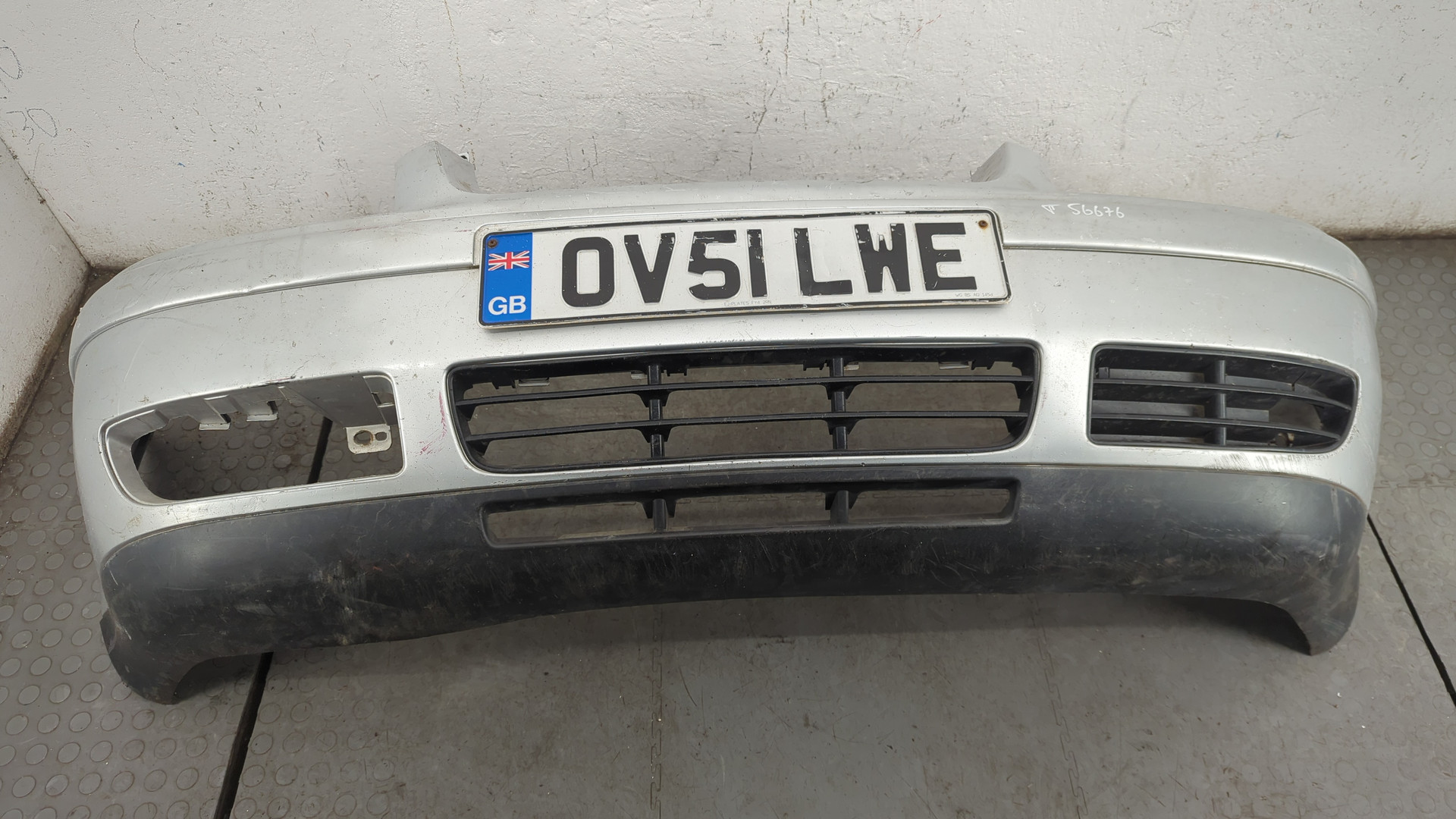 Бампер передний