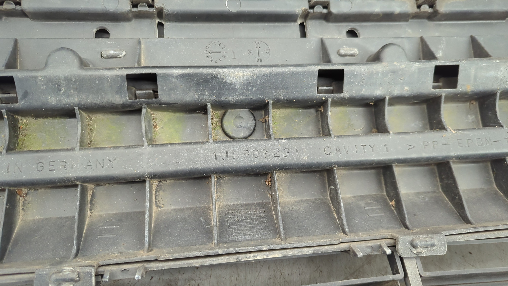 Бампер передний