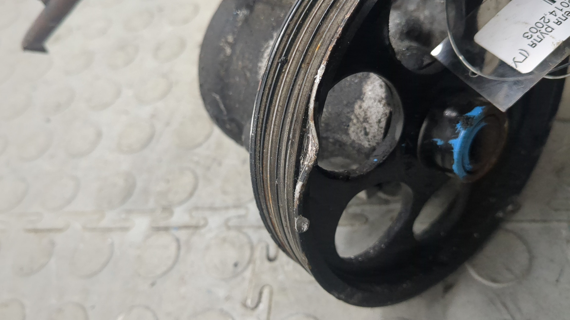 Насос ГУР (гидроусилитель руля)