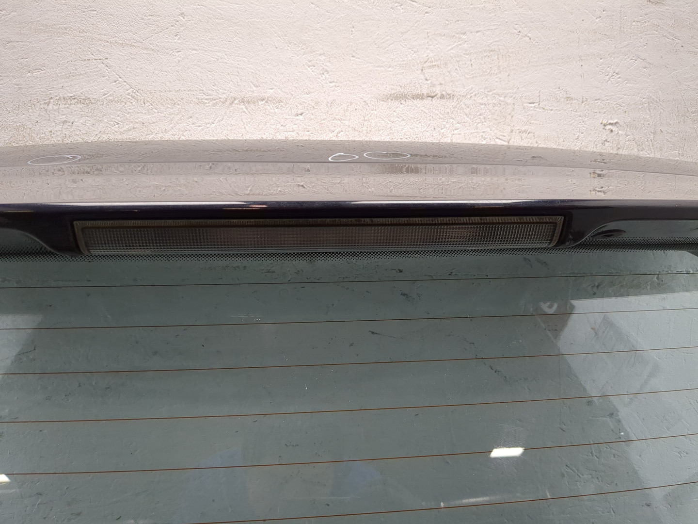 Дверь багажника