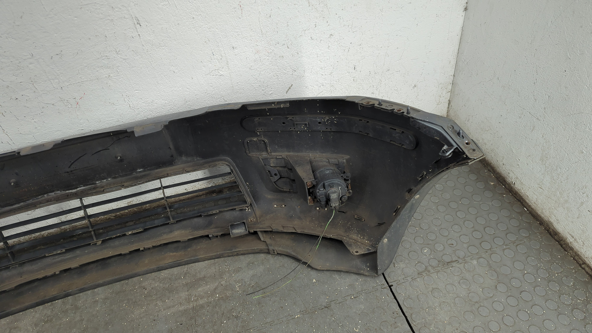 Бампер передний