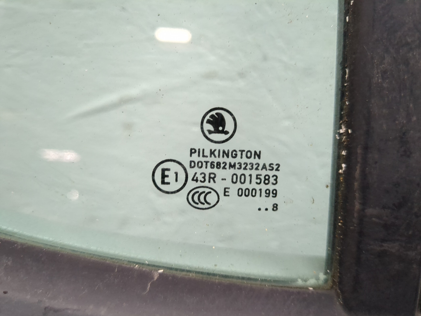 Дверь задняя правая