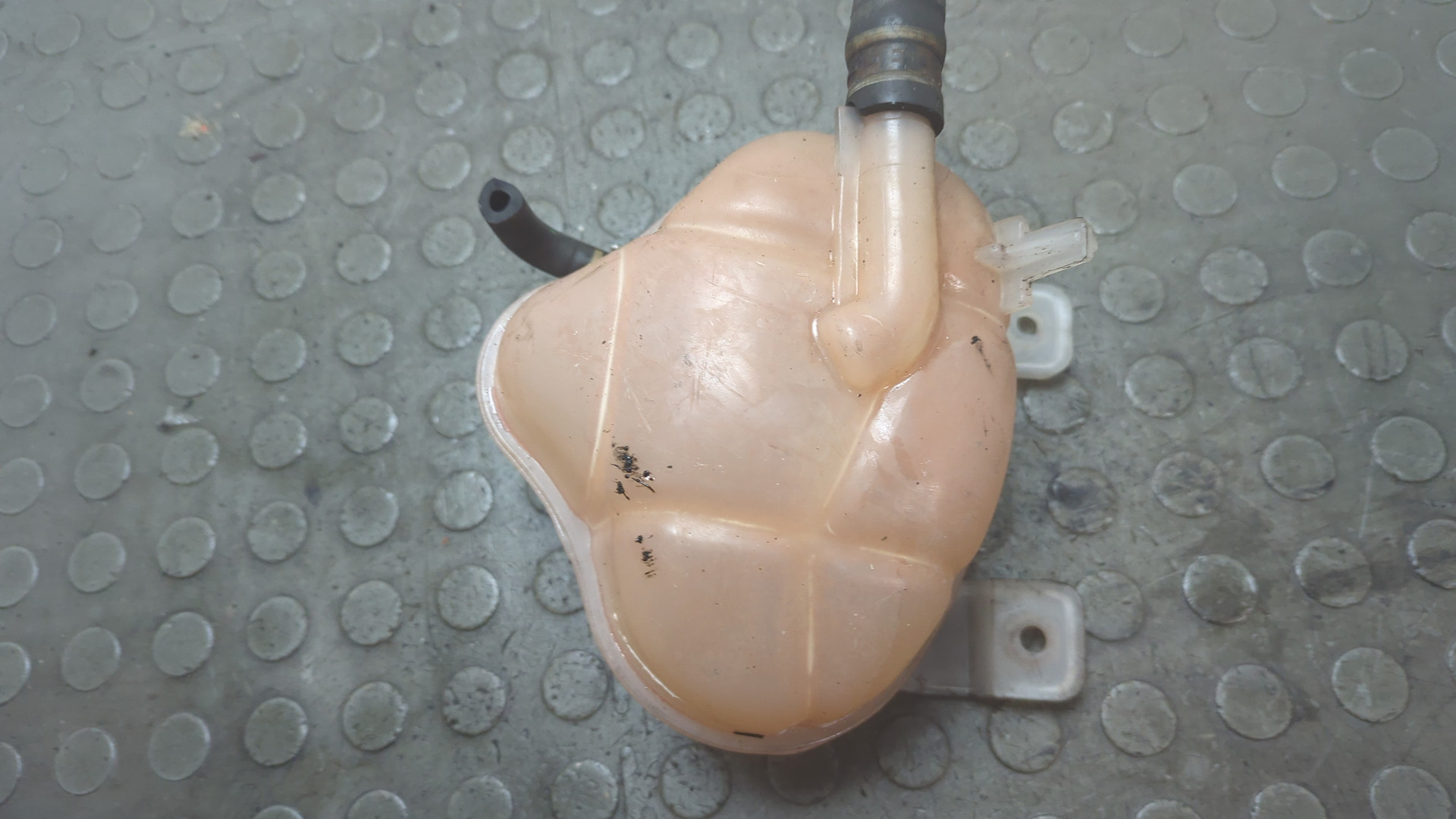 Бачок расширительный