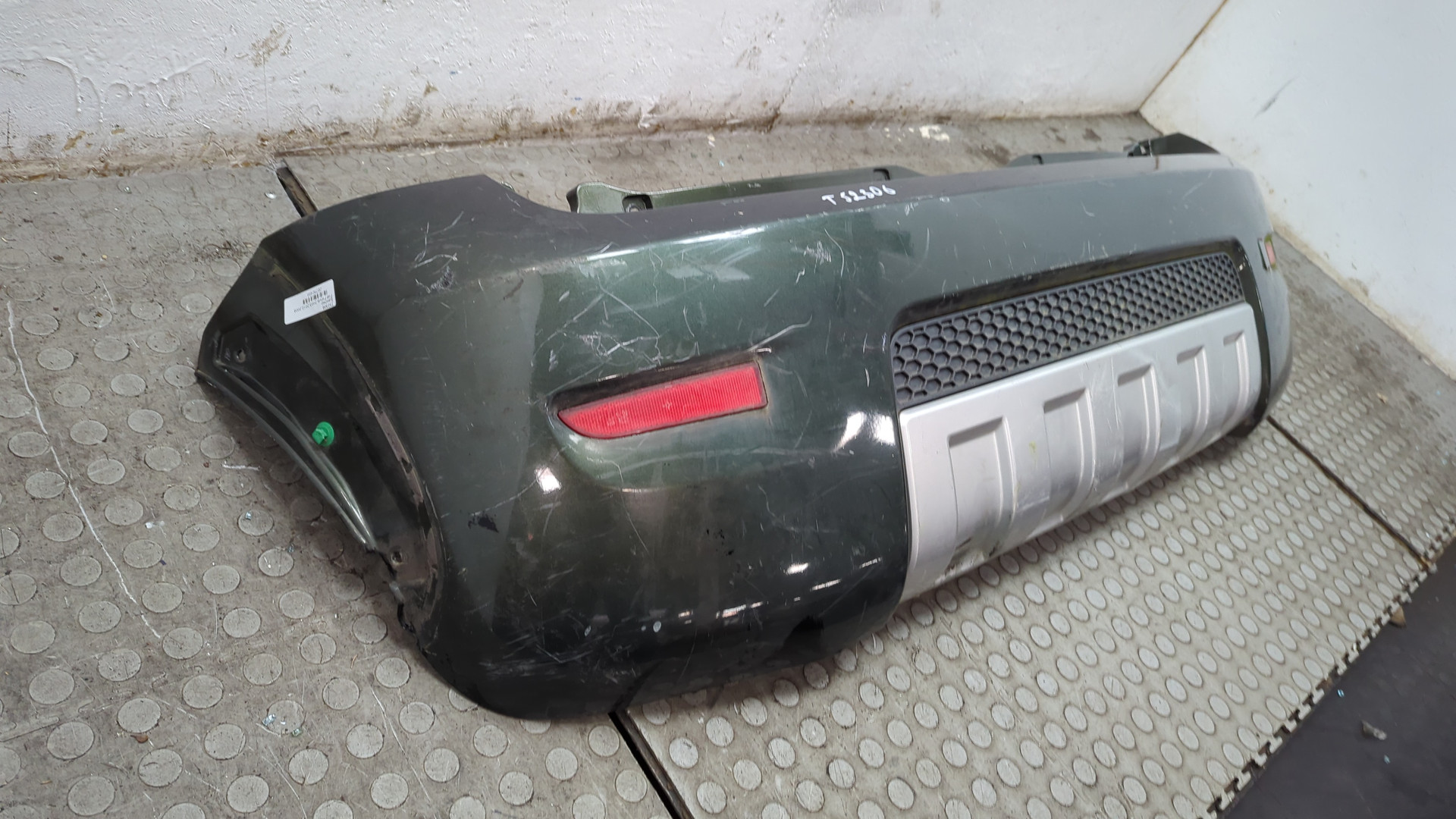 Бампер задний