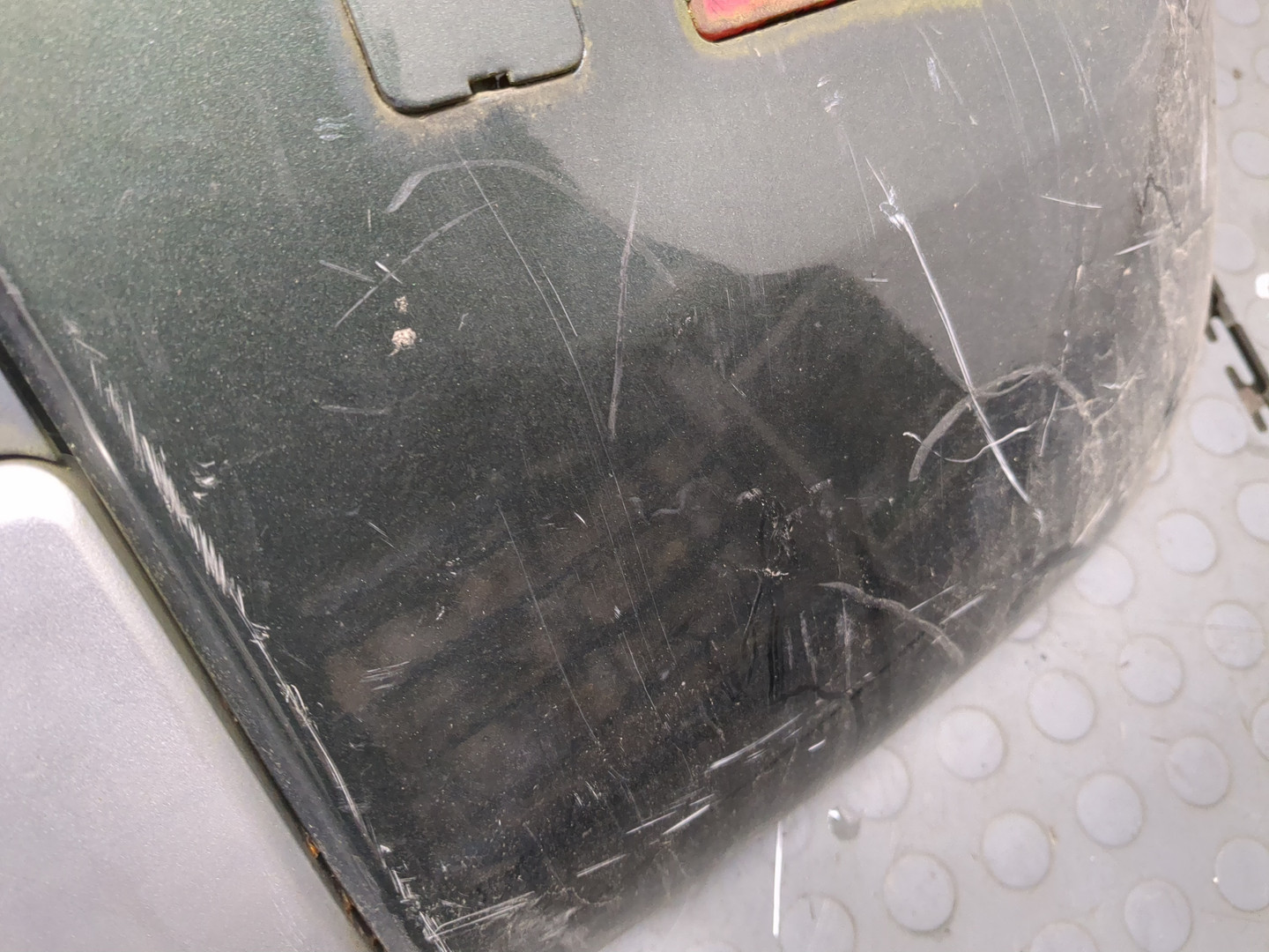 Бампер задний