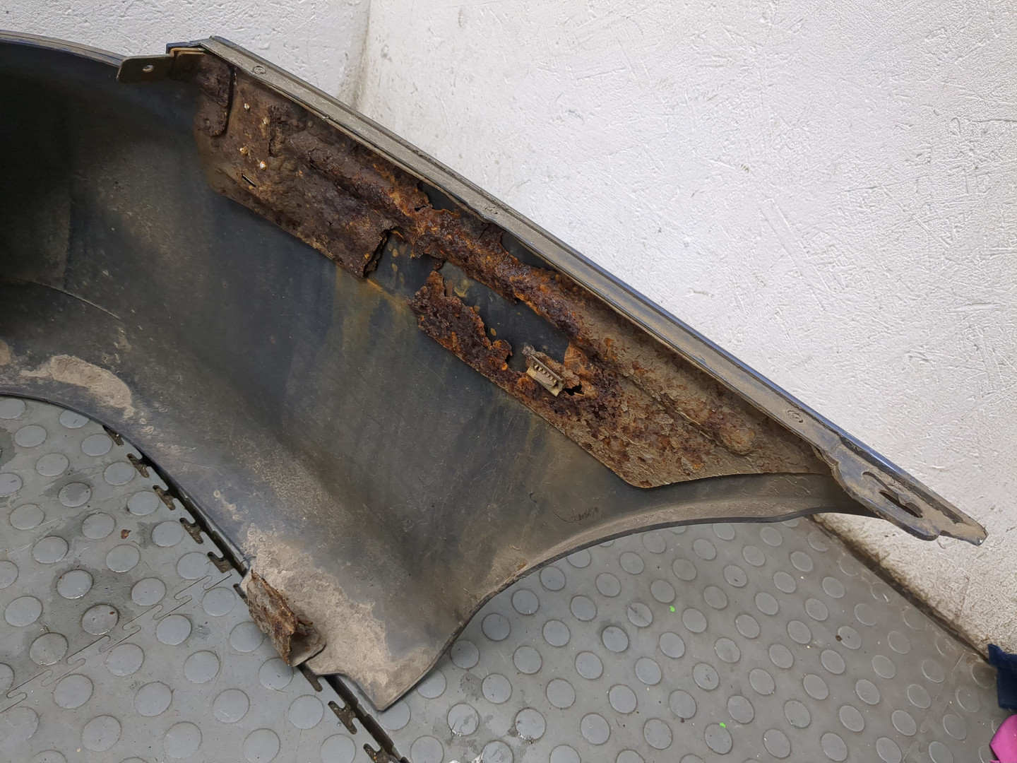 Бампер задний