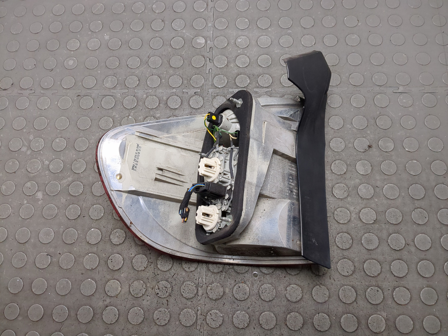 Фонарь задний правый