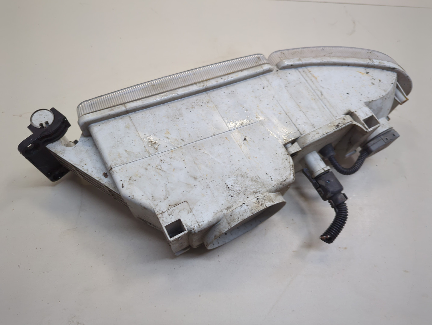 Фара противотуманная левая