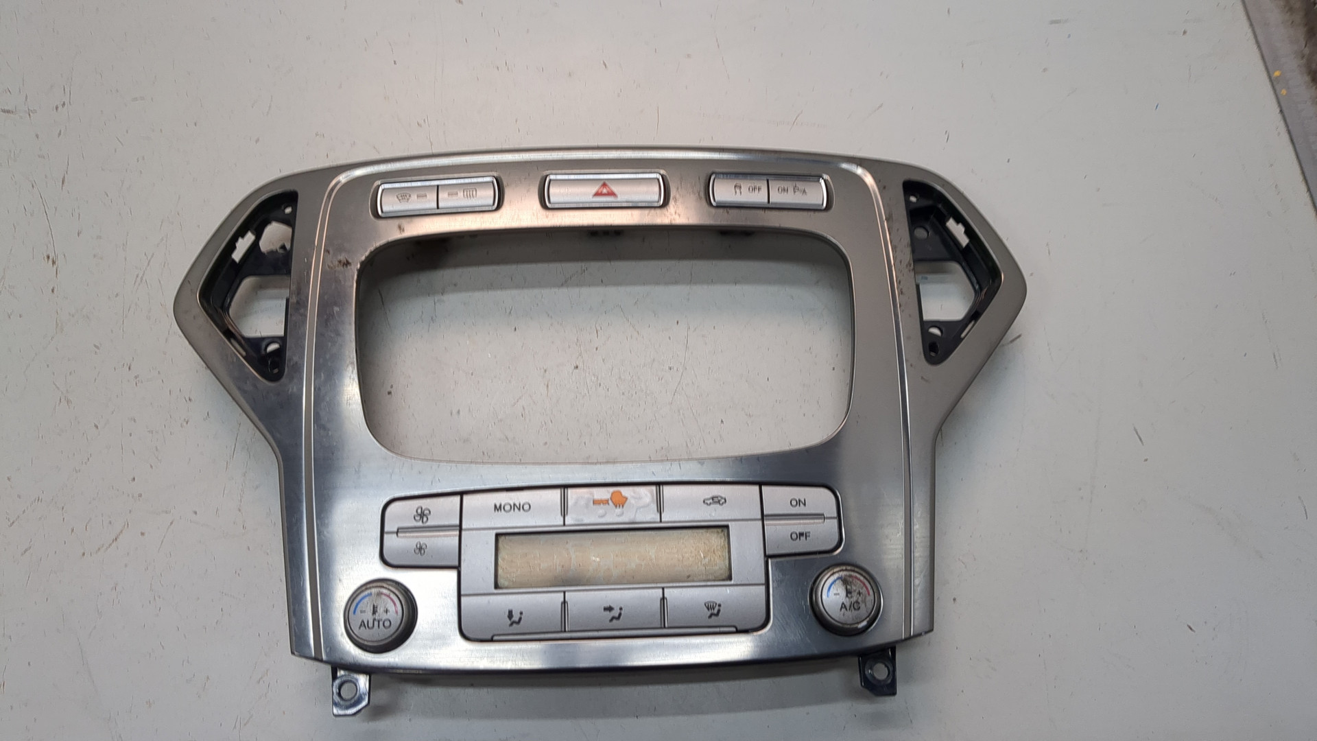 Переключатель отопителя