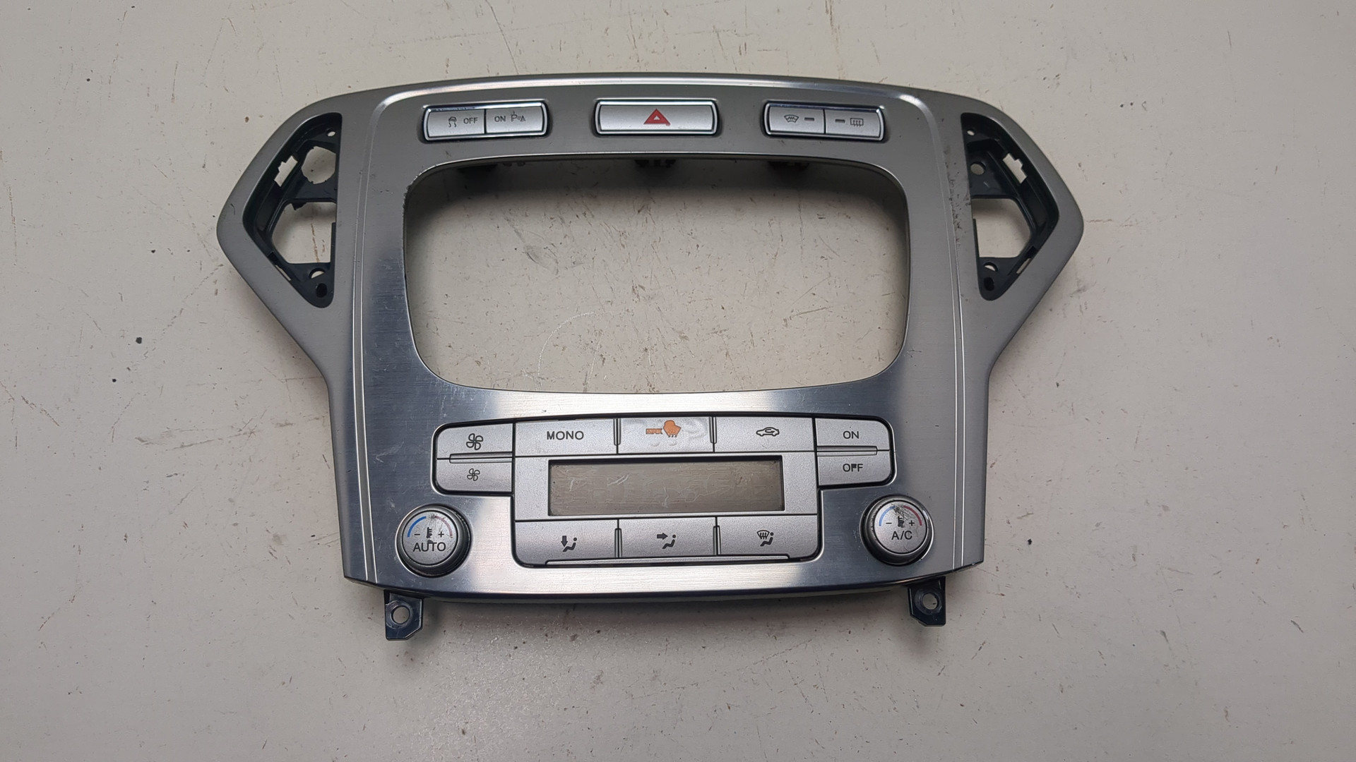 Переключатель отопителя