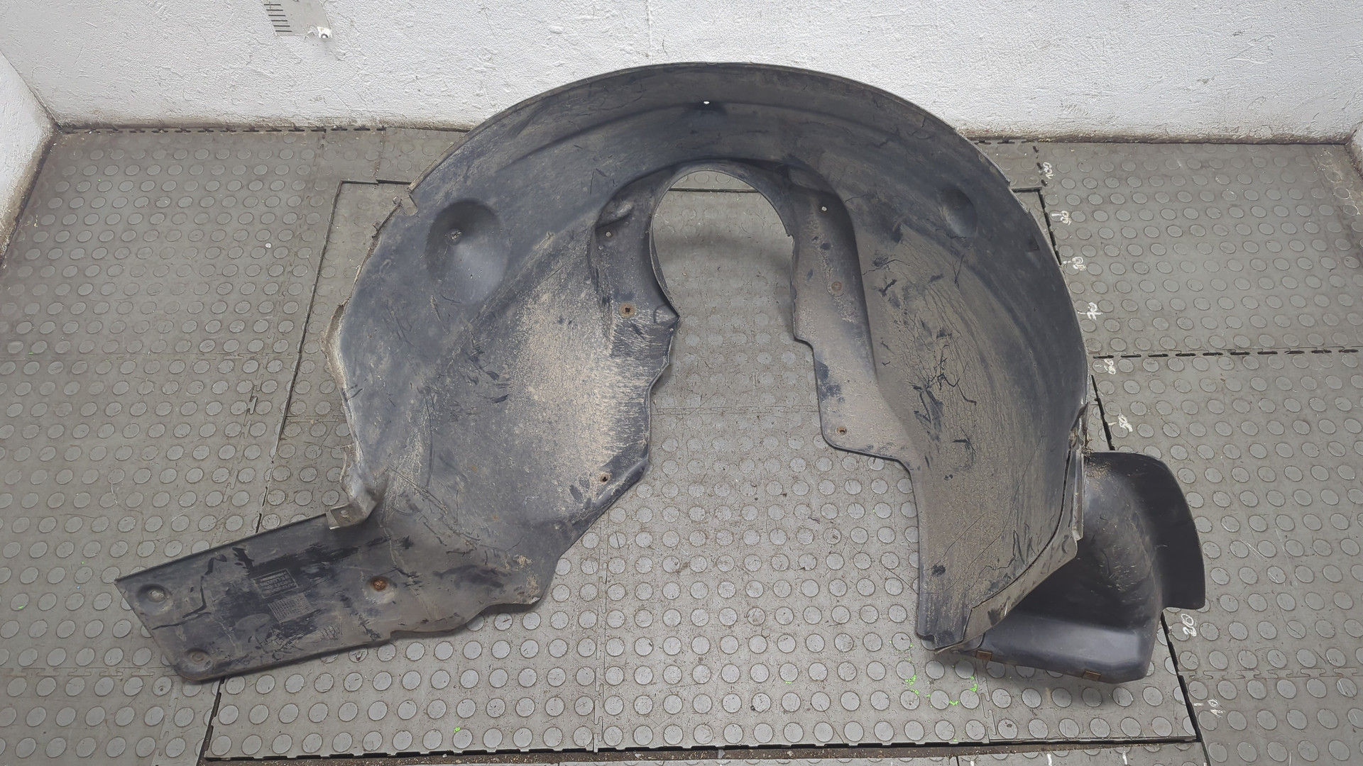 Локер передний правый