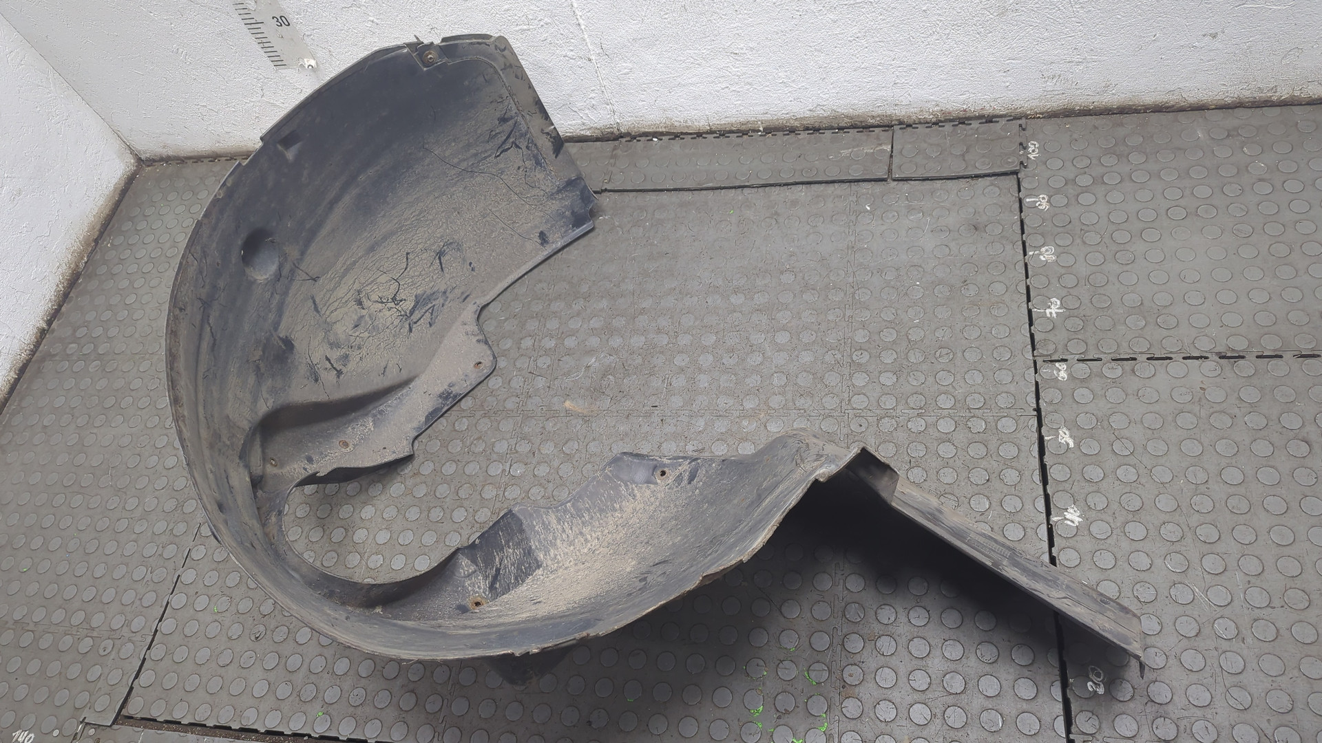 Локер передний правый