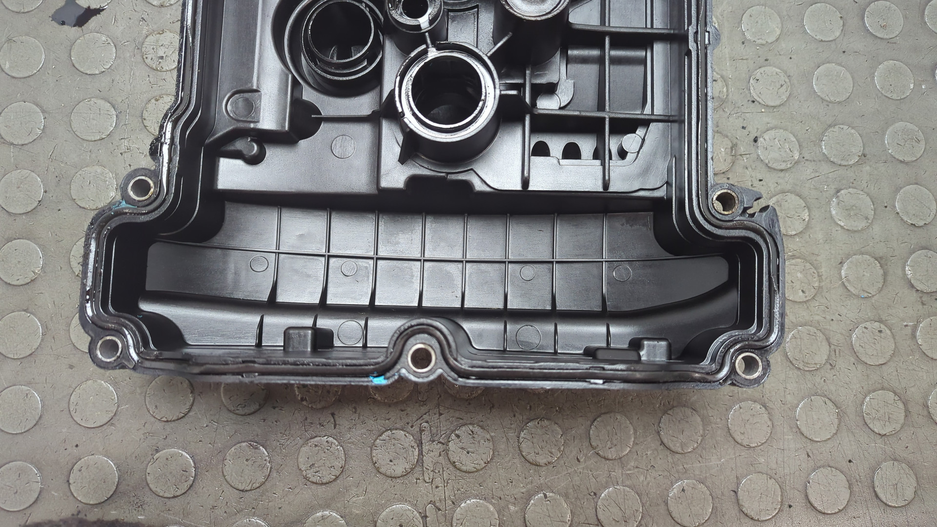 Крышка клапанная ГБЦ