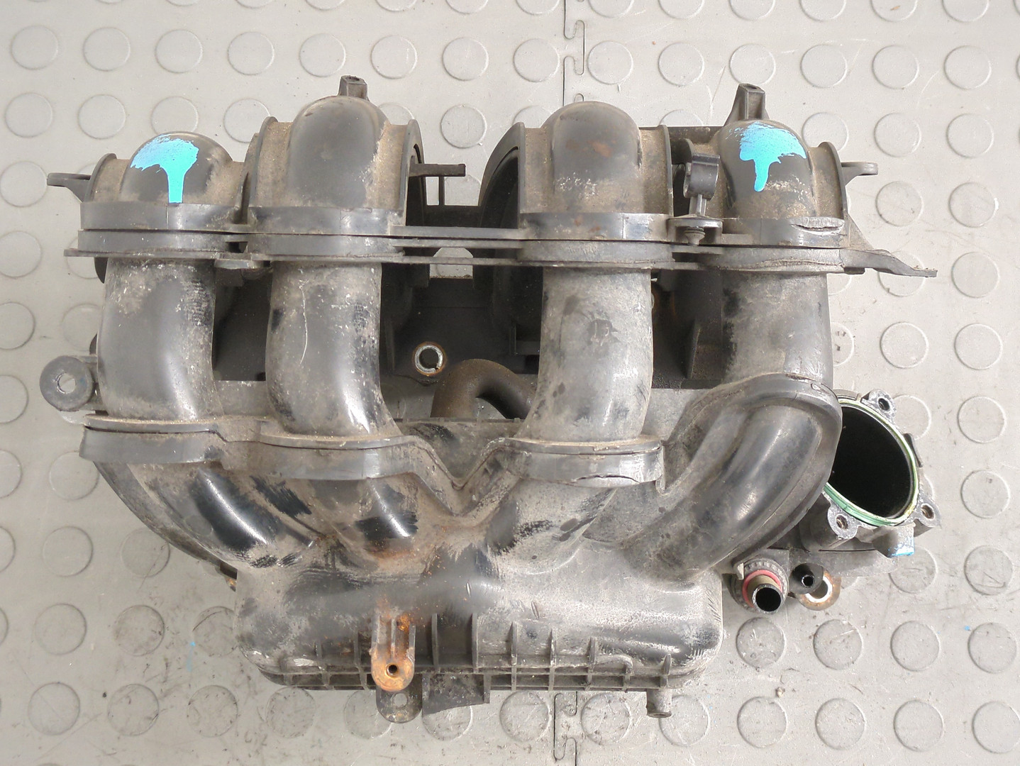 Коллектор впускной