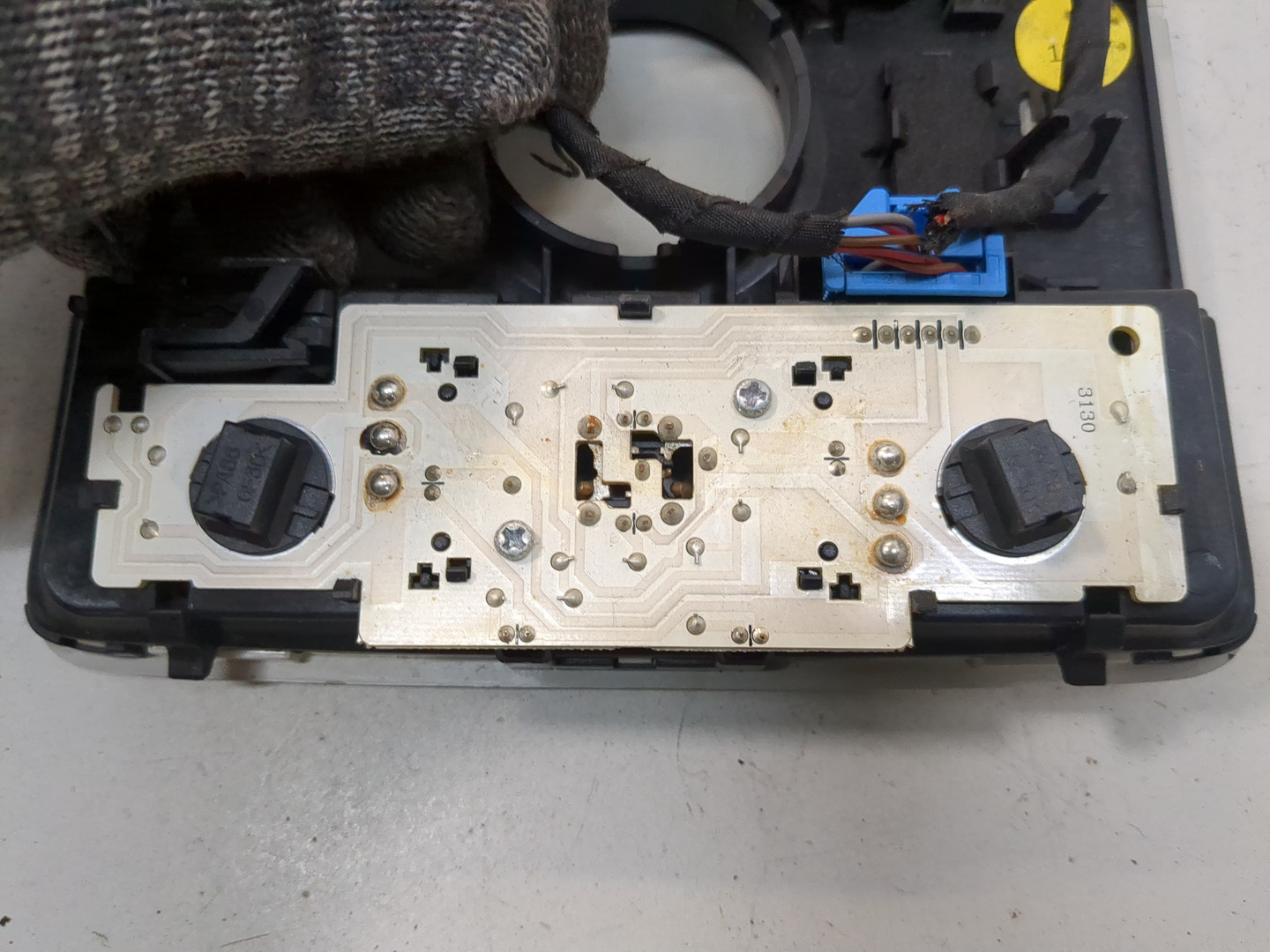 Плафон салонный