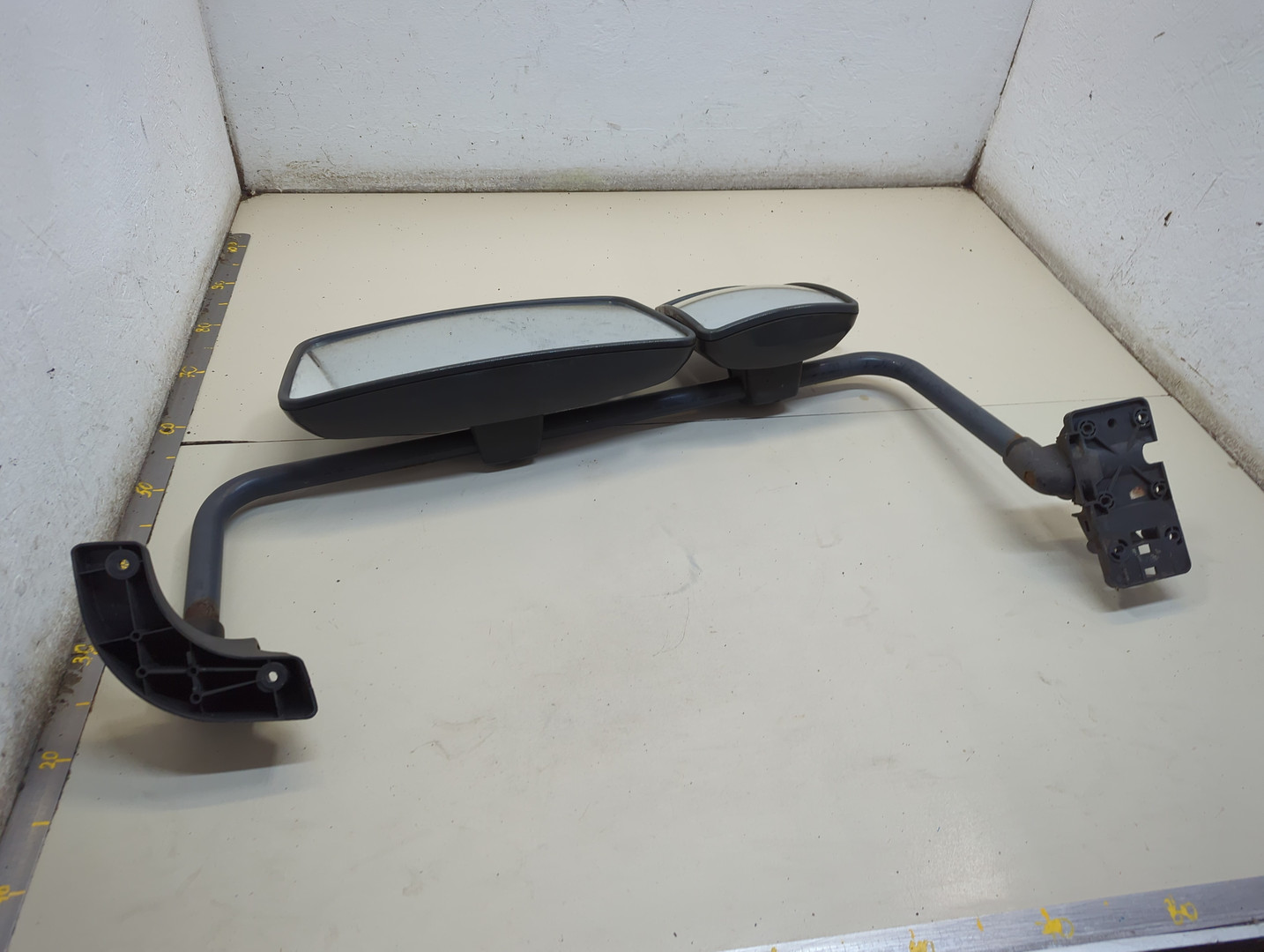 Зеркало правое электрическое