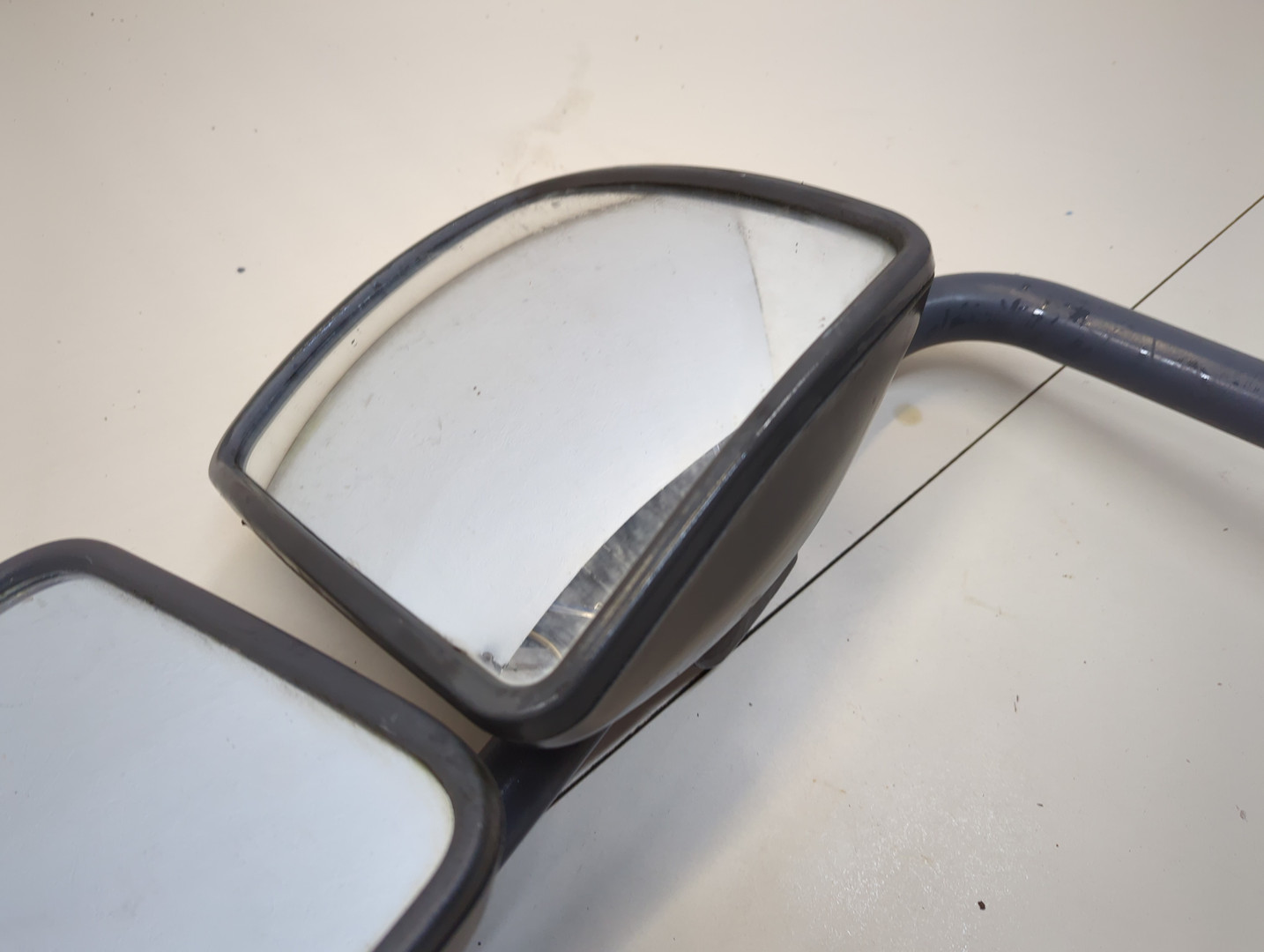 Зеркало правое электрическое