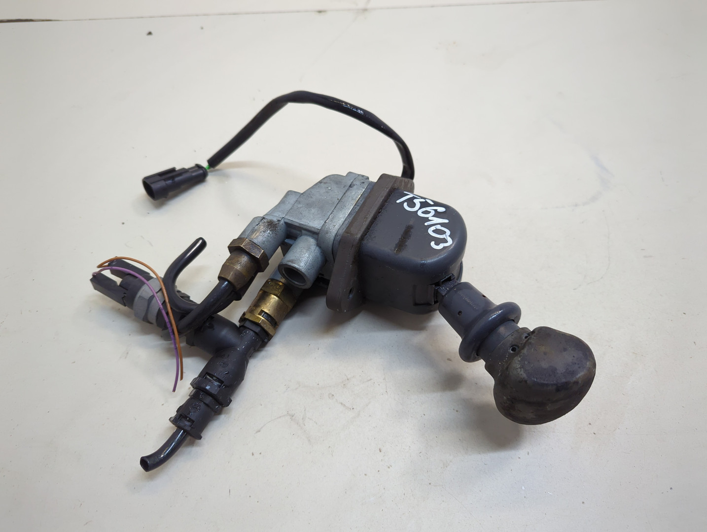 Кран ручного тормоза