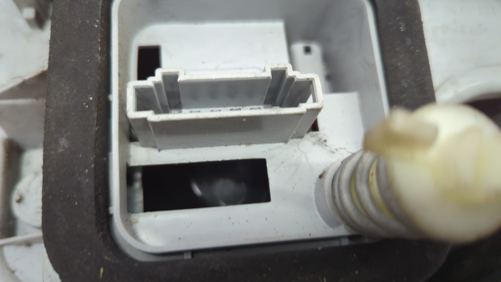 Фонарь задний правый