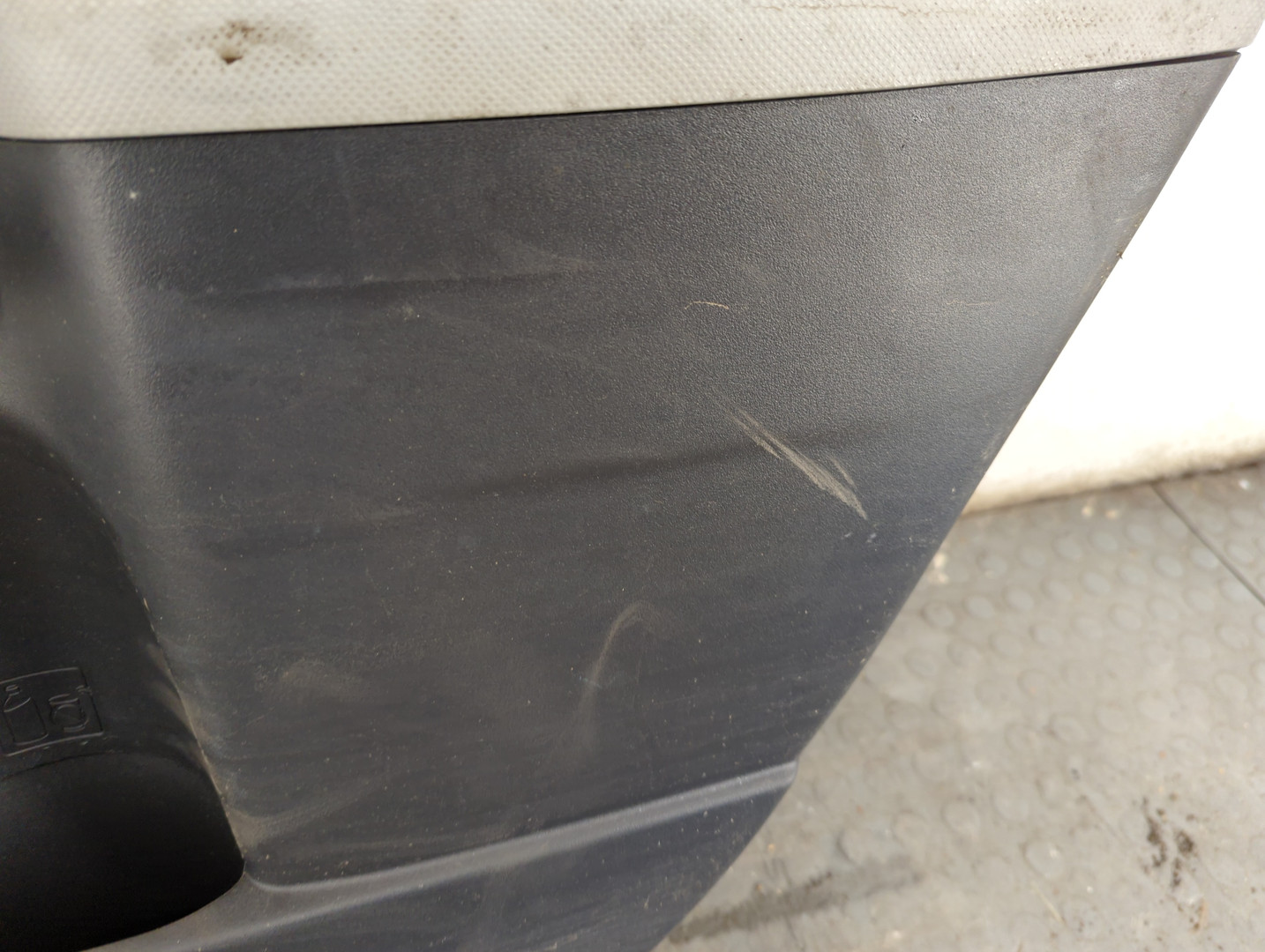 Дверь задняя правая