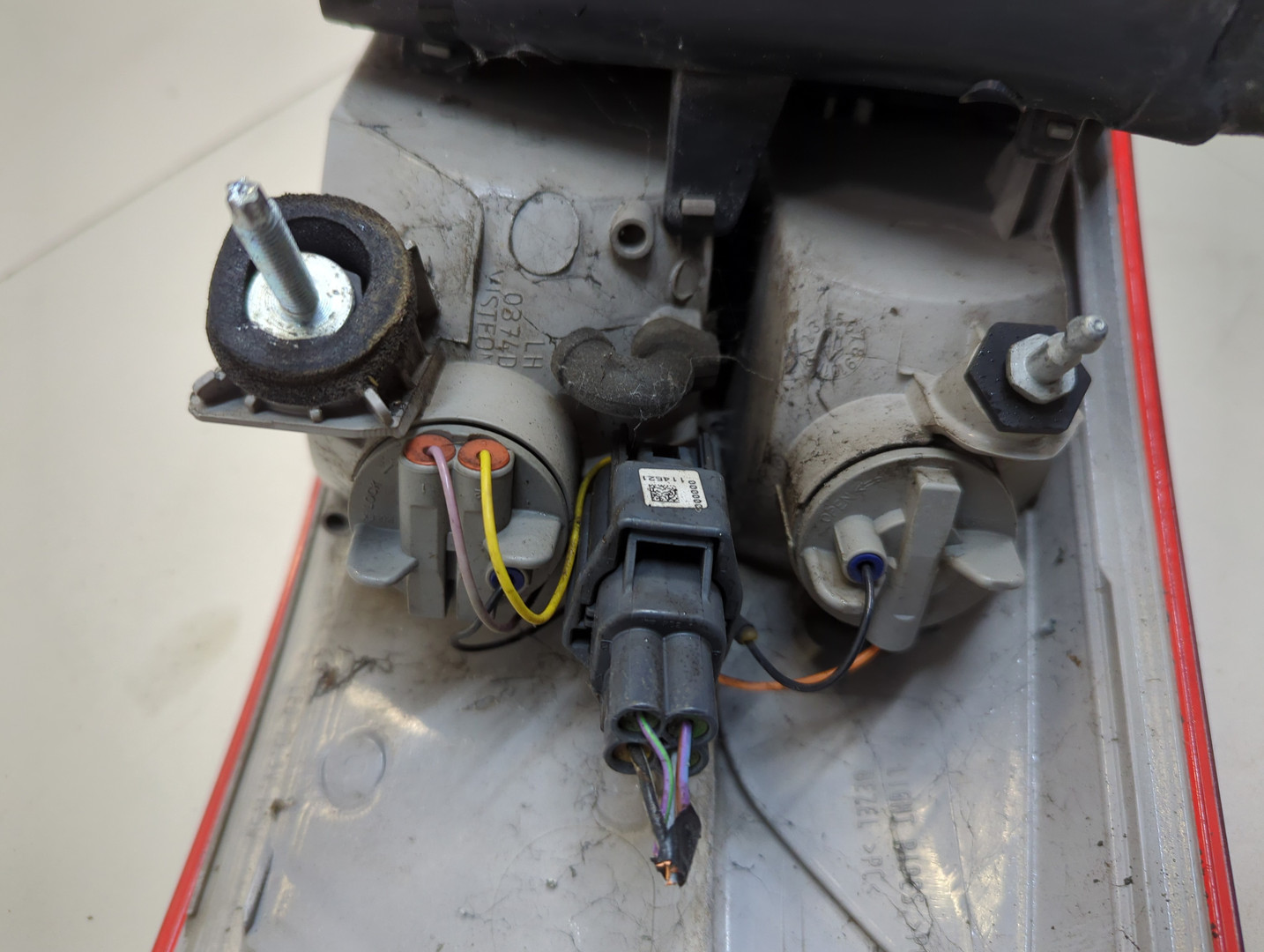 Фонарь задний левый