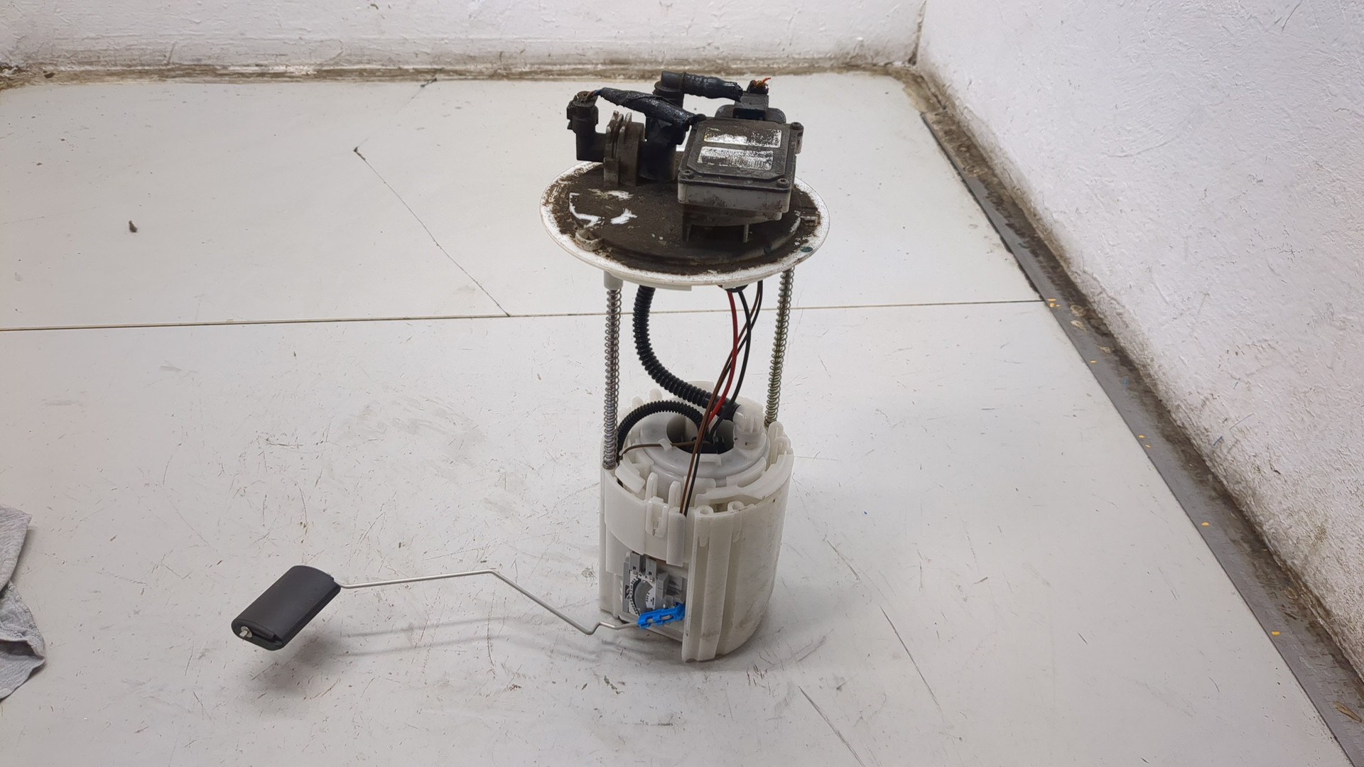 Насос топливный электрический