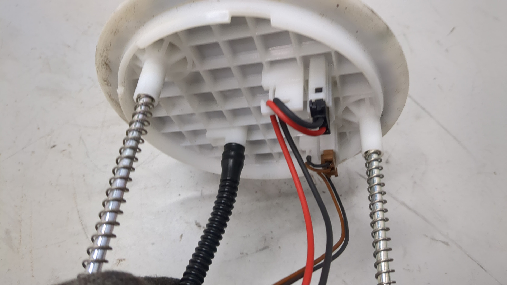 Насос топливный электрический