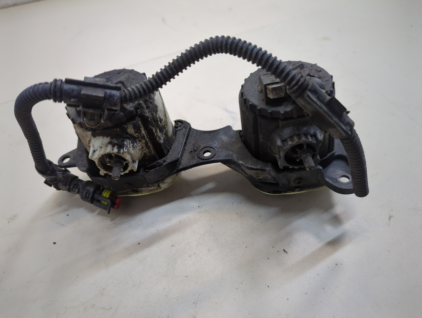 Фара противотуманная левая