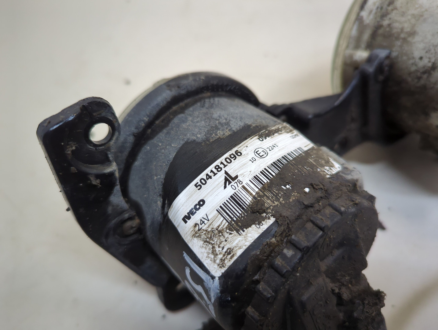 Фара противотуманная правая