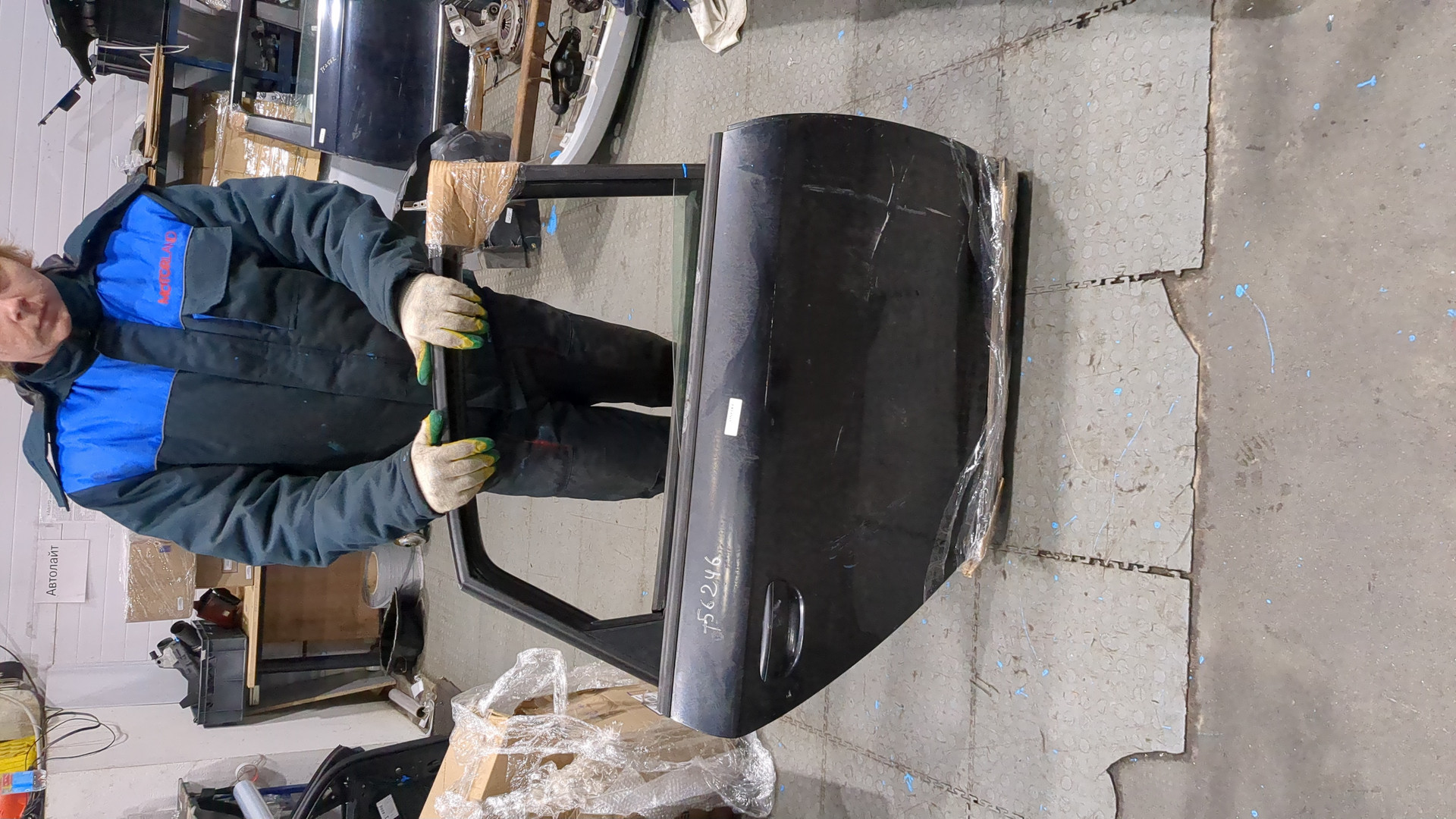 Дверь задняя правая