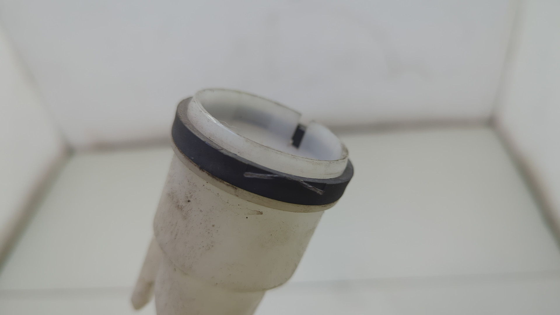 Бачок омывателя лобового стекла