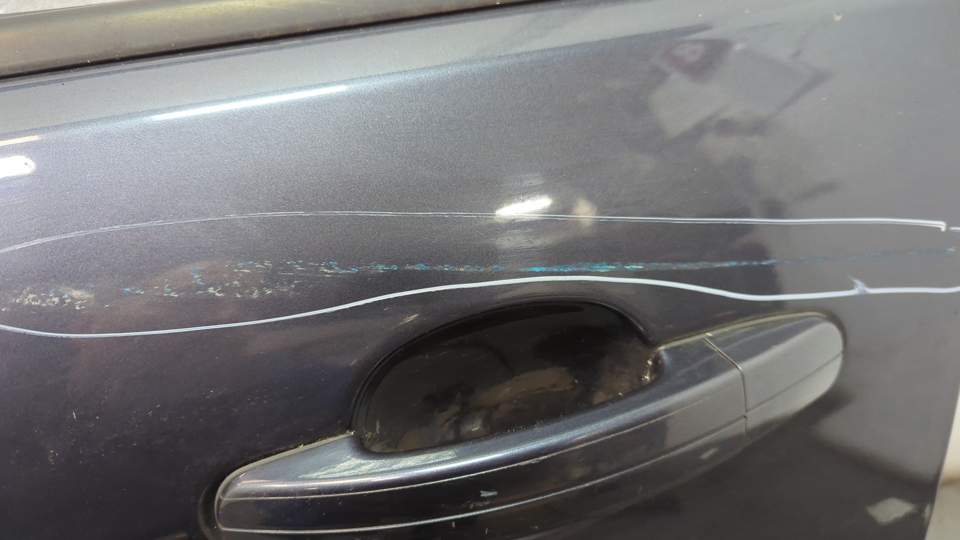 Дверь передняя левая