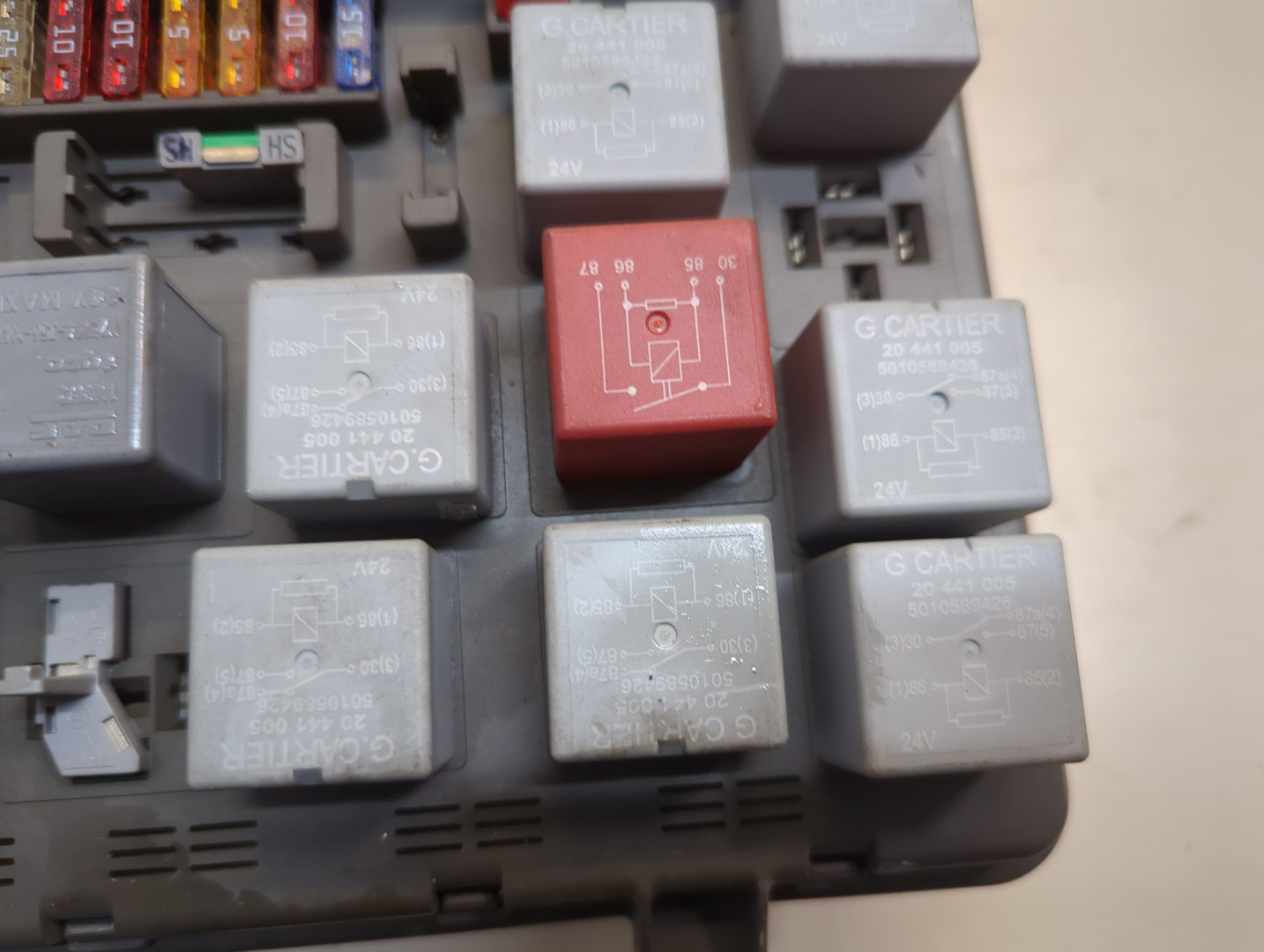 Блок предохранителей