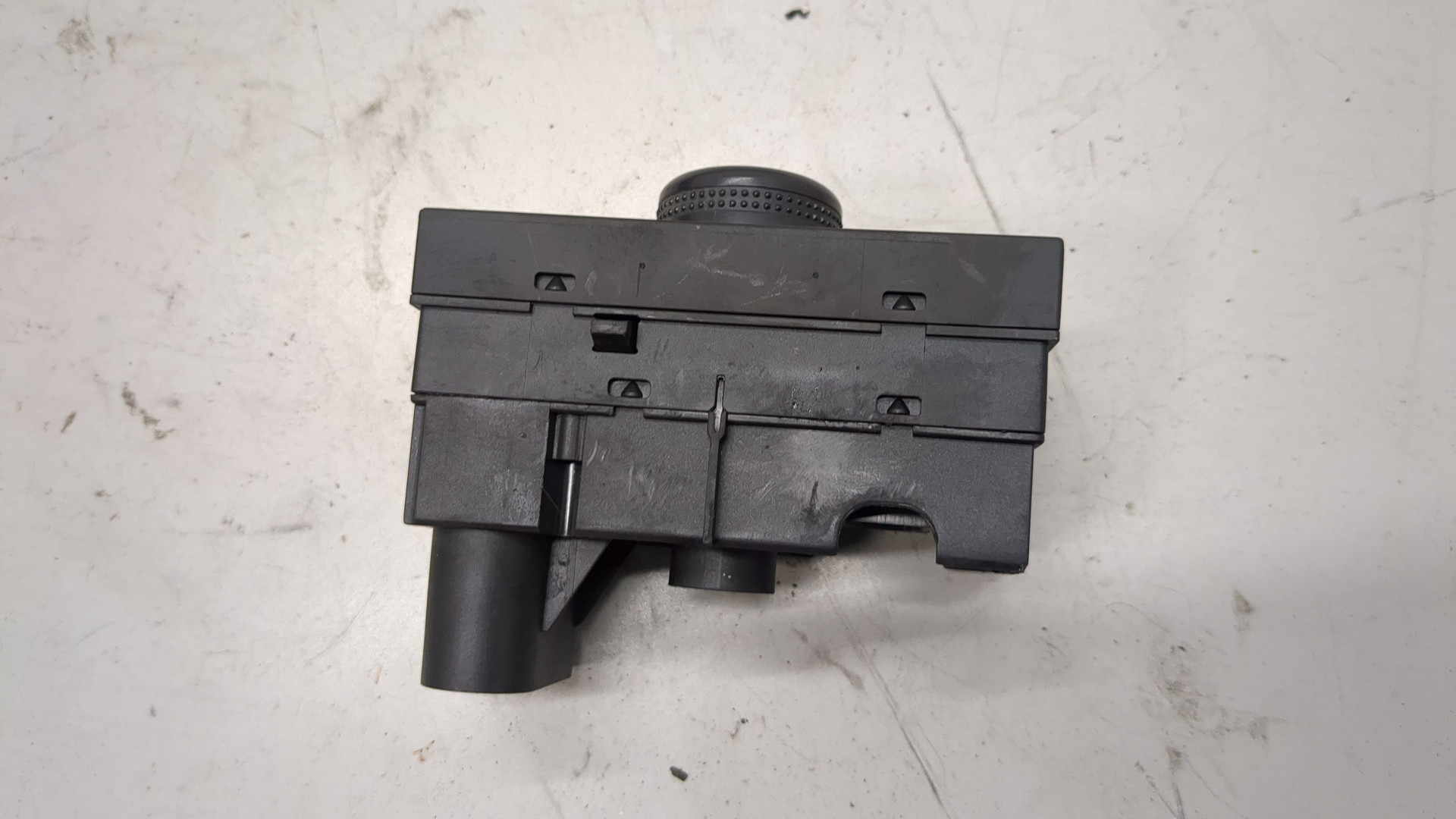 Переключатель света фар