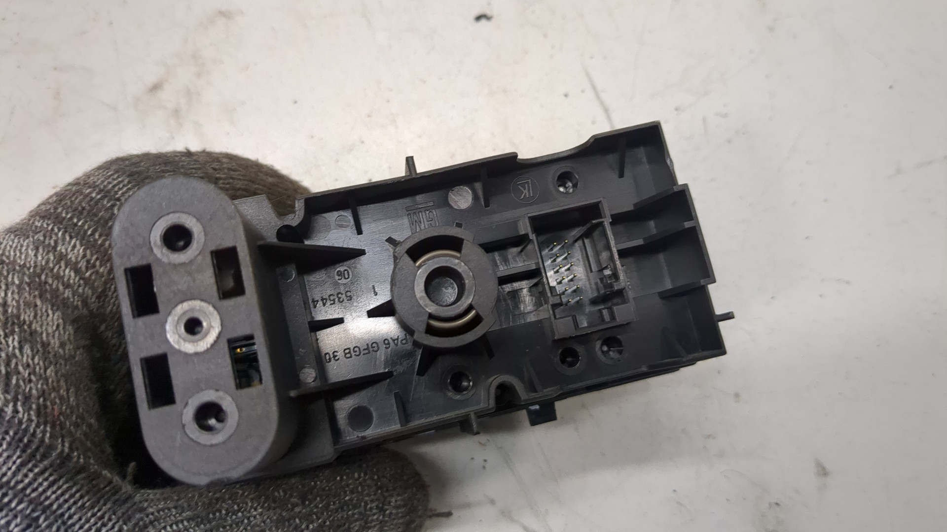 Переключатель света фар