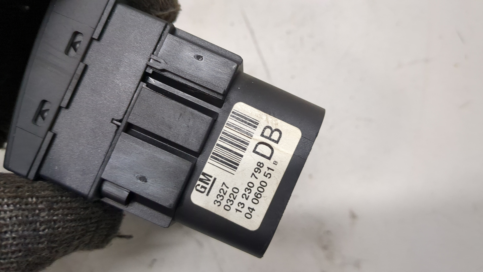 Переключатель света фар