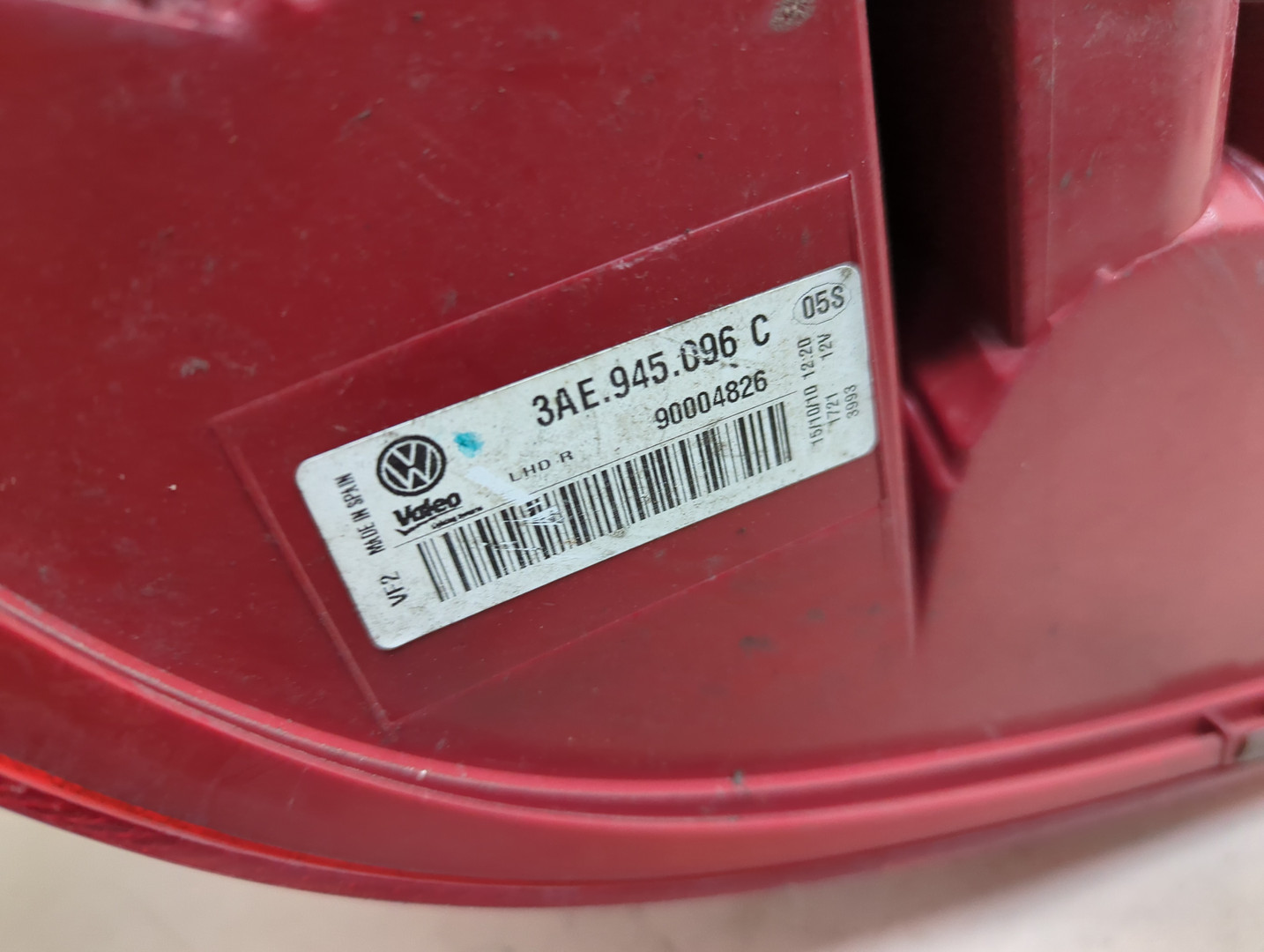 Фонарь задний правый